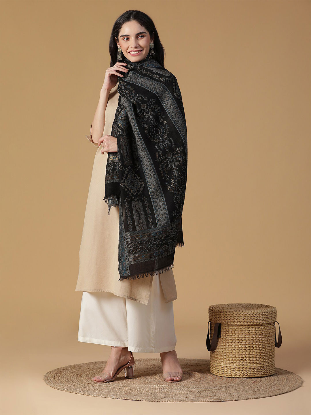 SHINGORA Women Black & Grey Wool Blend Printed Stole