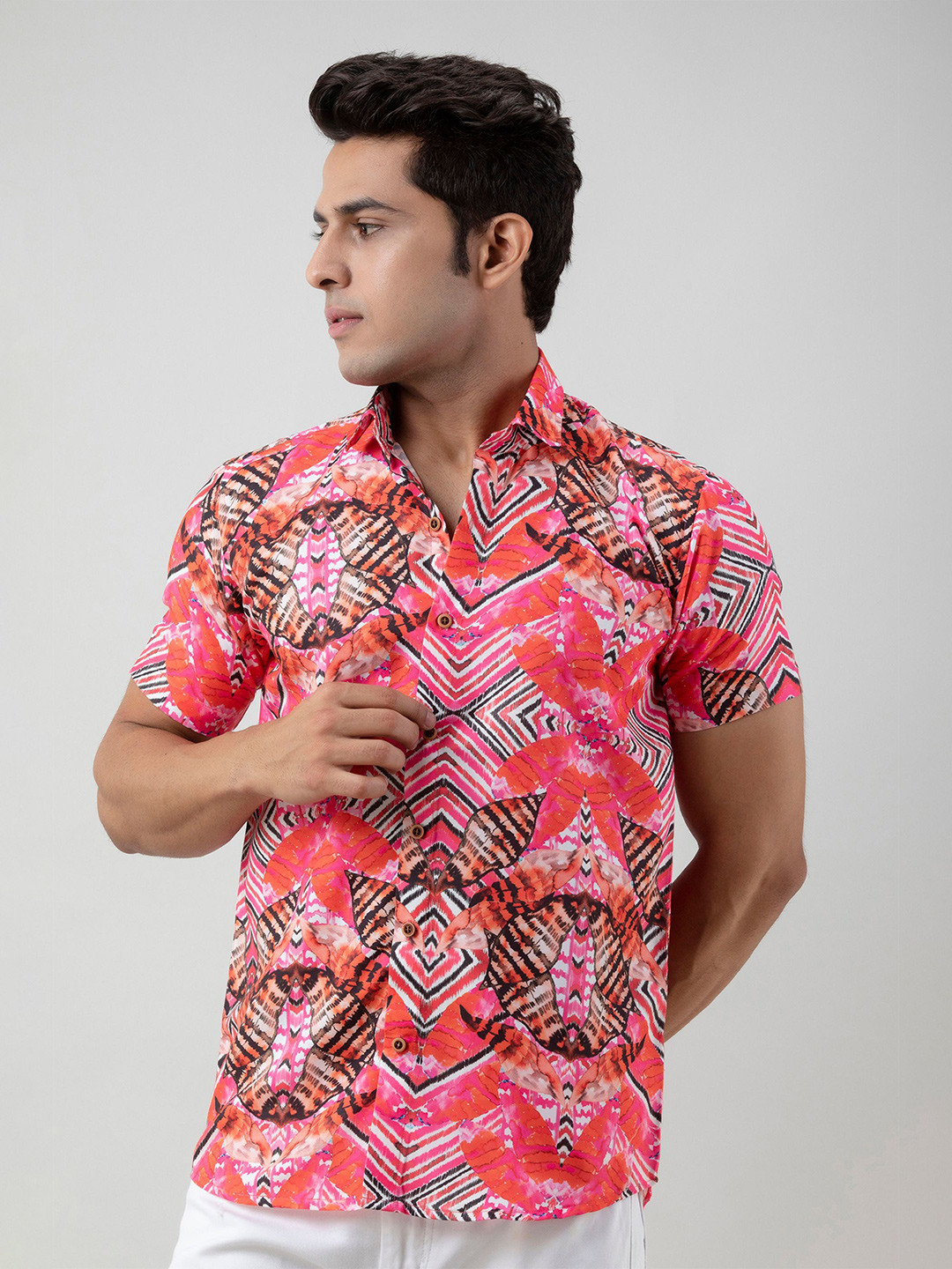 Firangi Yarn Men Pink Printed Casual Shirt