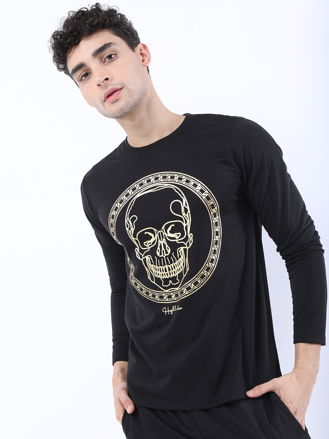 HIGHLANDER Men Black Printed Slim Fit T-shirt