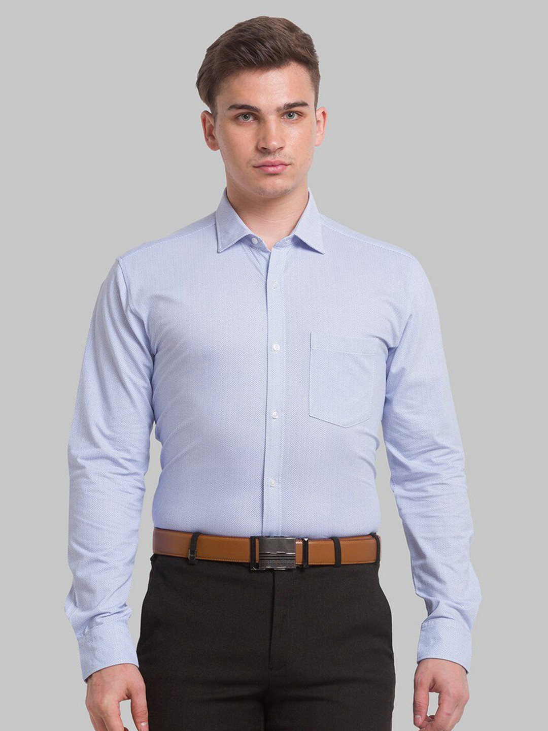 Park Avenue Men Blue Slim Fit Chevron Printed Organic Cotton Formal Shirt