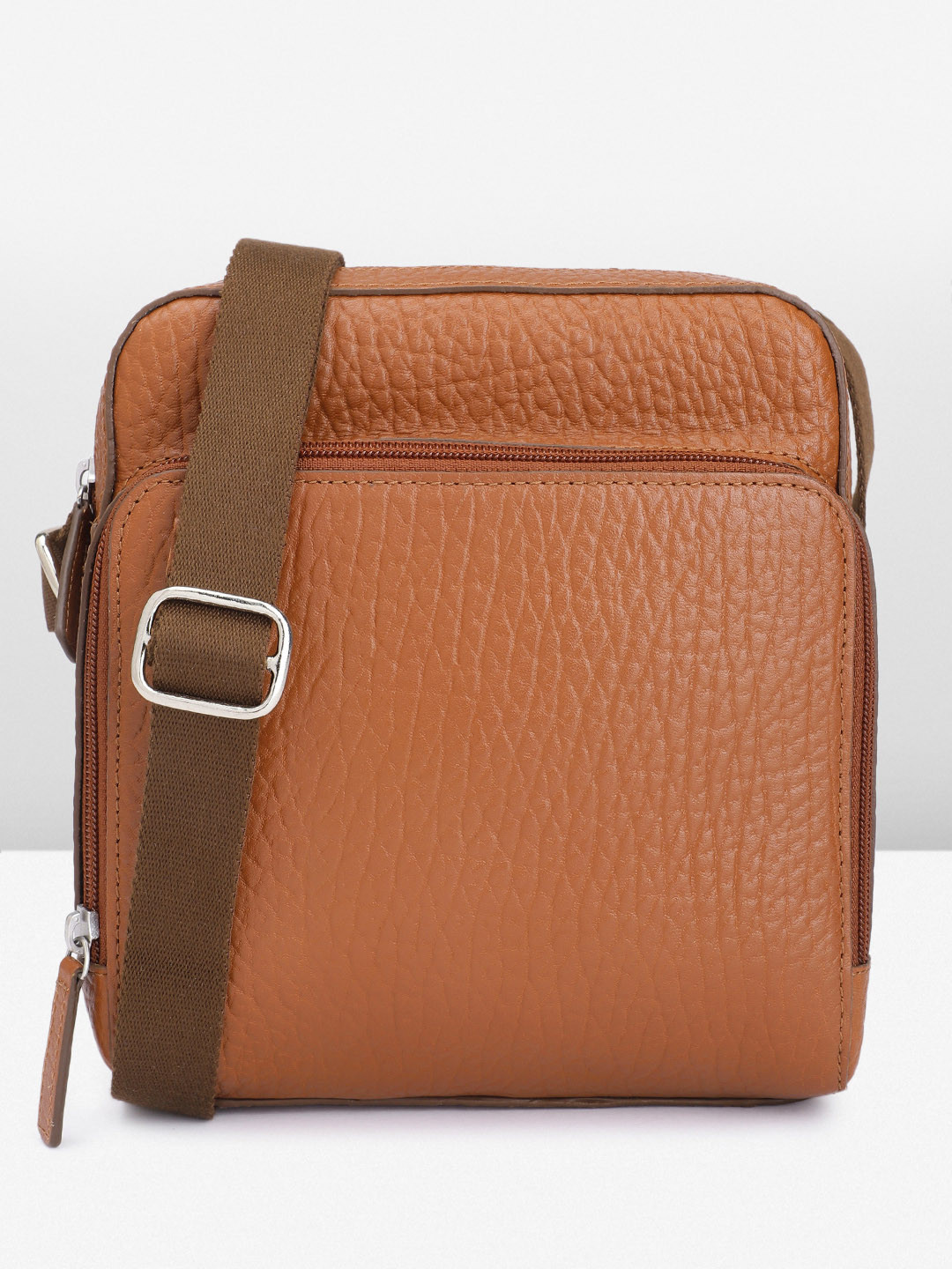 Hidesign Men Textured Messenger Bag