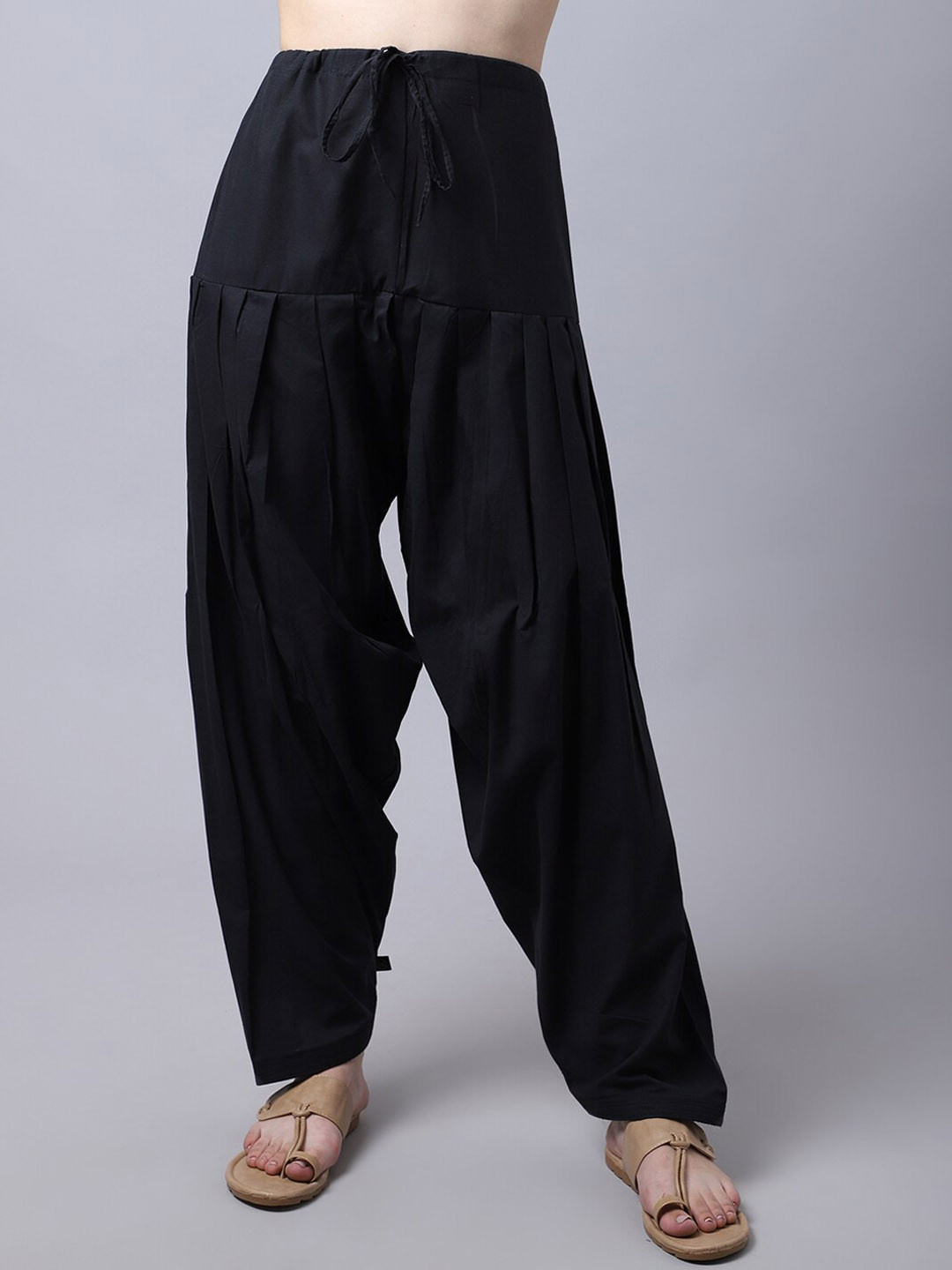 Pistaa Women Black Solid Pure Cotton Loose-Fit Patiala