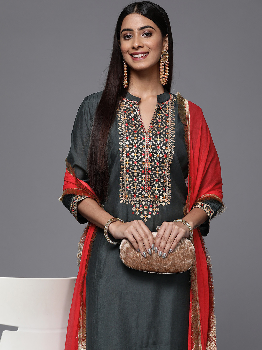 Varanga Women Floral Yoke Design Sequinned Kurta with Trousers & Dupatta