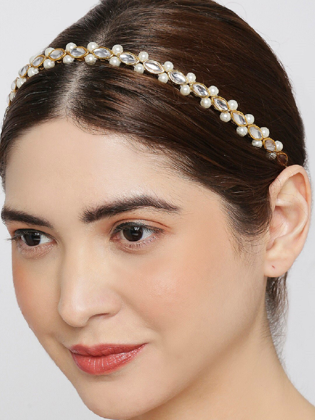 OOMPH Gold-Toned Kundan-Studded Headchain
