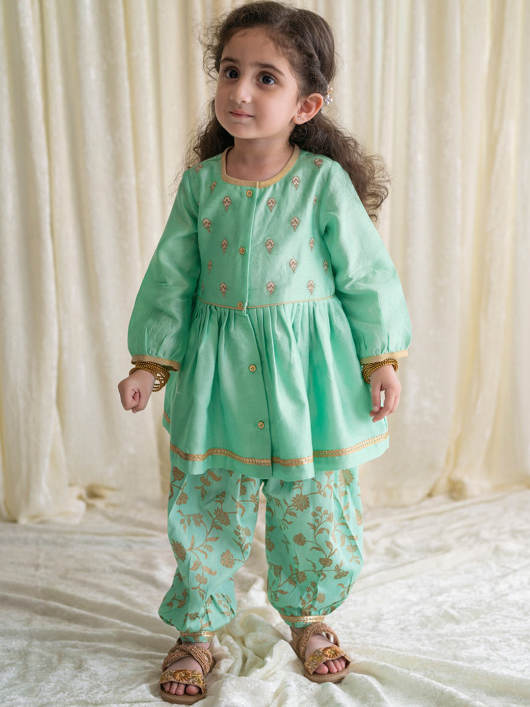 Tiber Taber Girls Green Floral Embroidered Chanderi Silk Kurta with Salwar