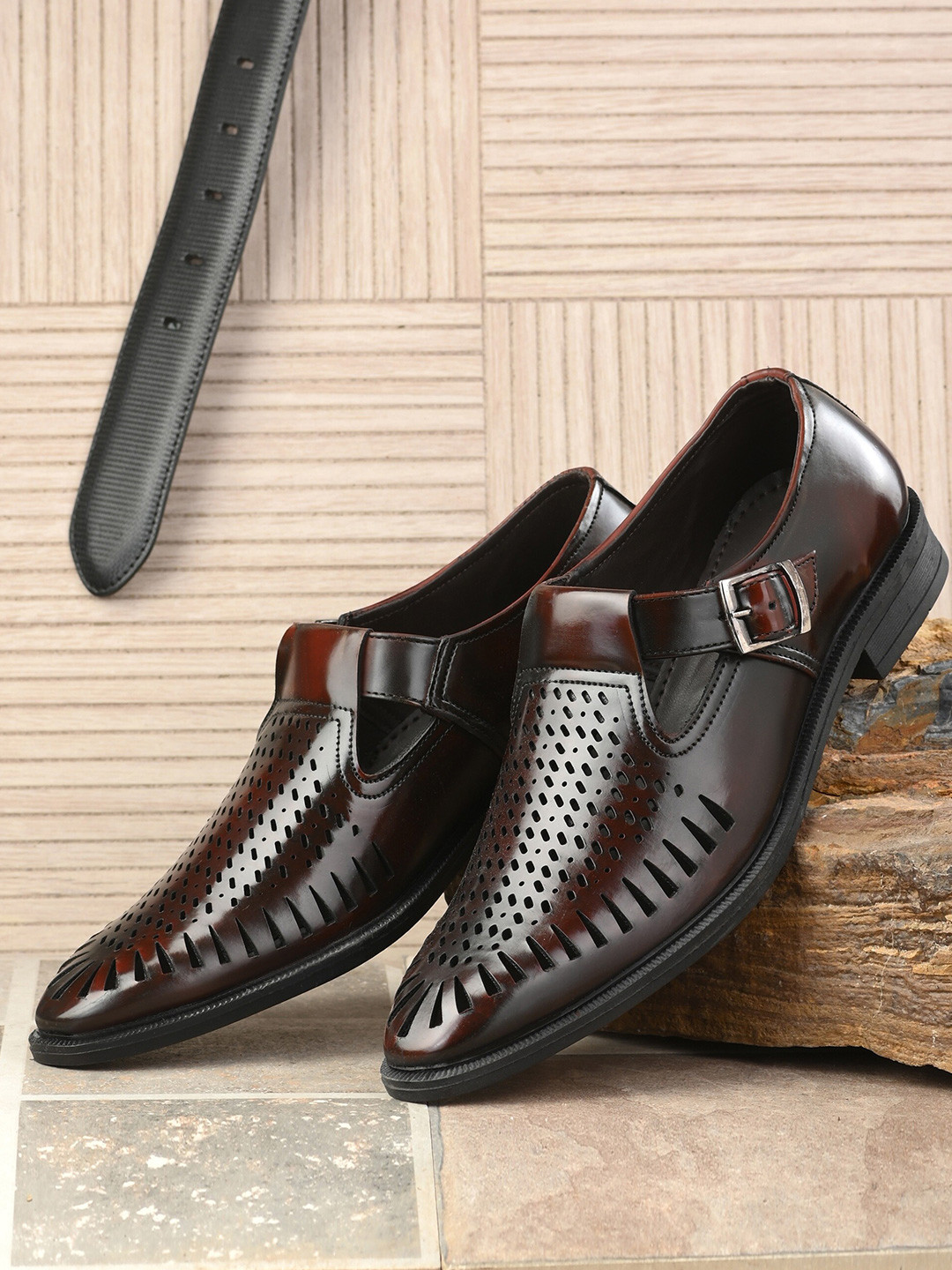 San Frissco Men Maroon & Black Shoe-Style Laser Cut Sandals