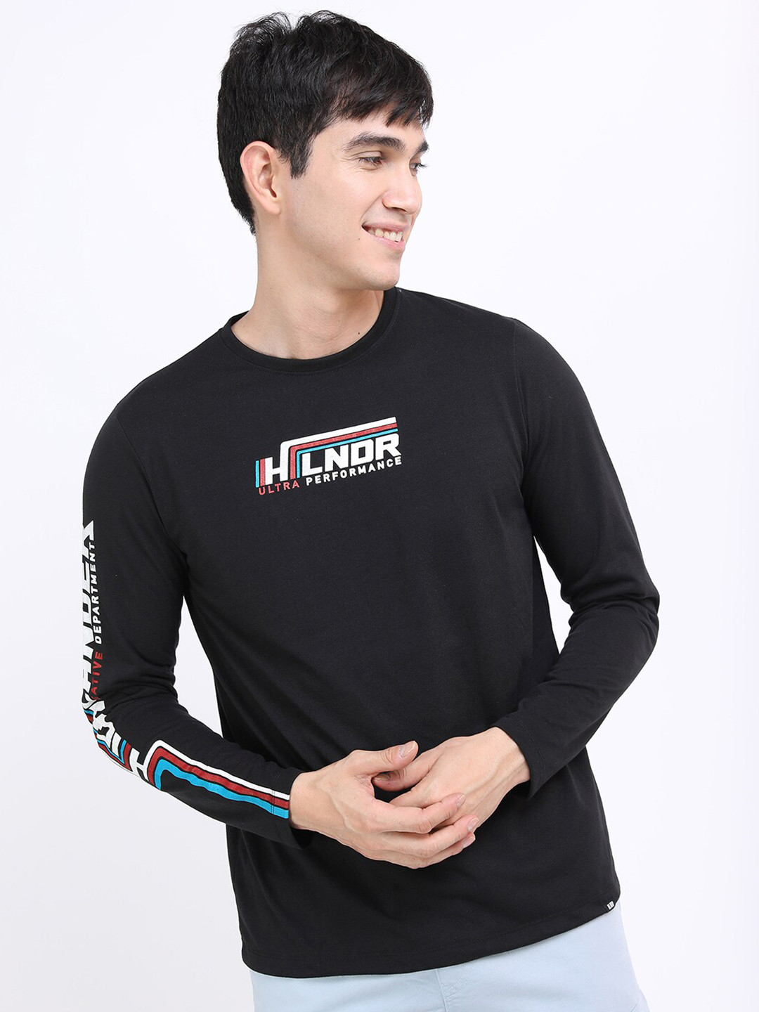 HIGHLANDER Men Black Typography Slim Fit T-shirt
