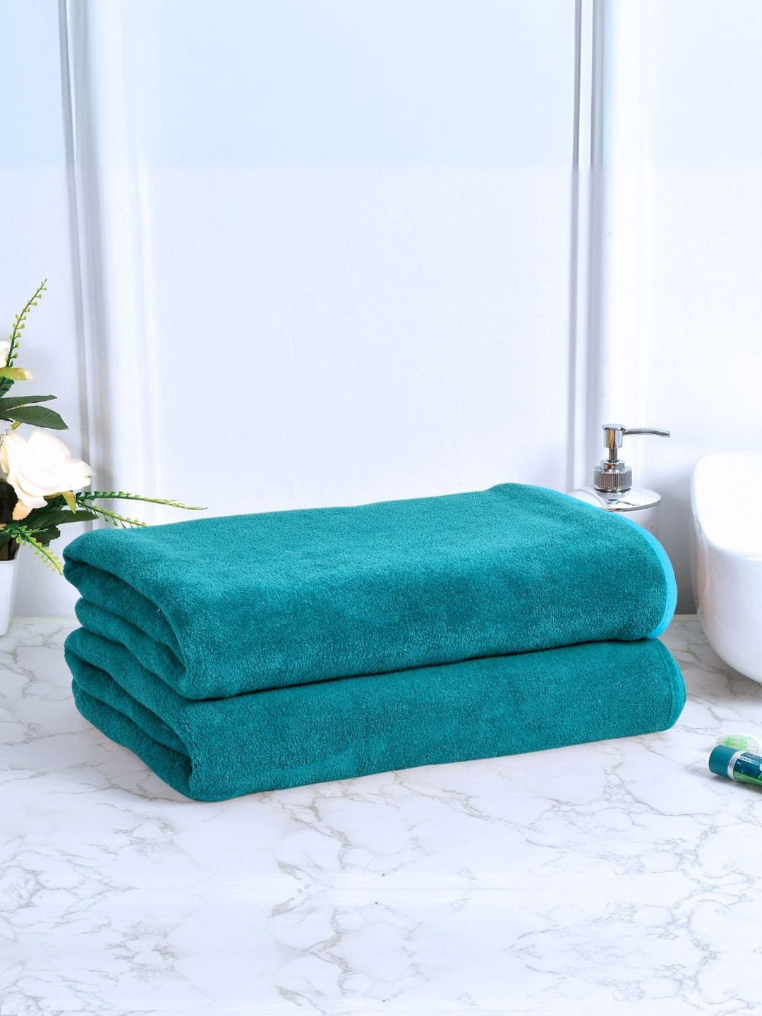 Black gold Set Of 2 Peacock Green Solid 400 GSM Bath Towels