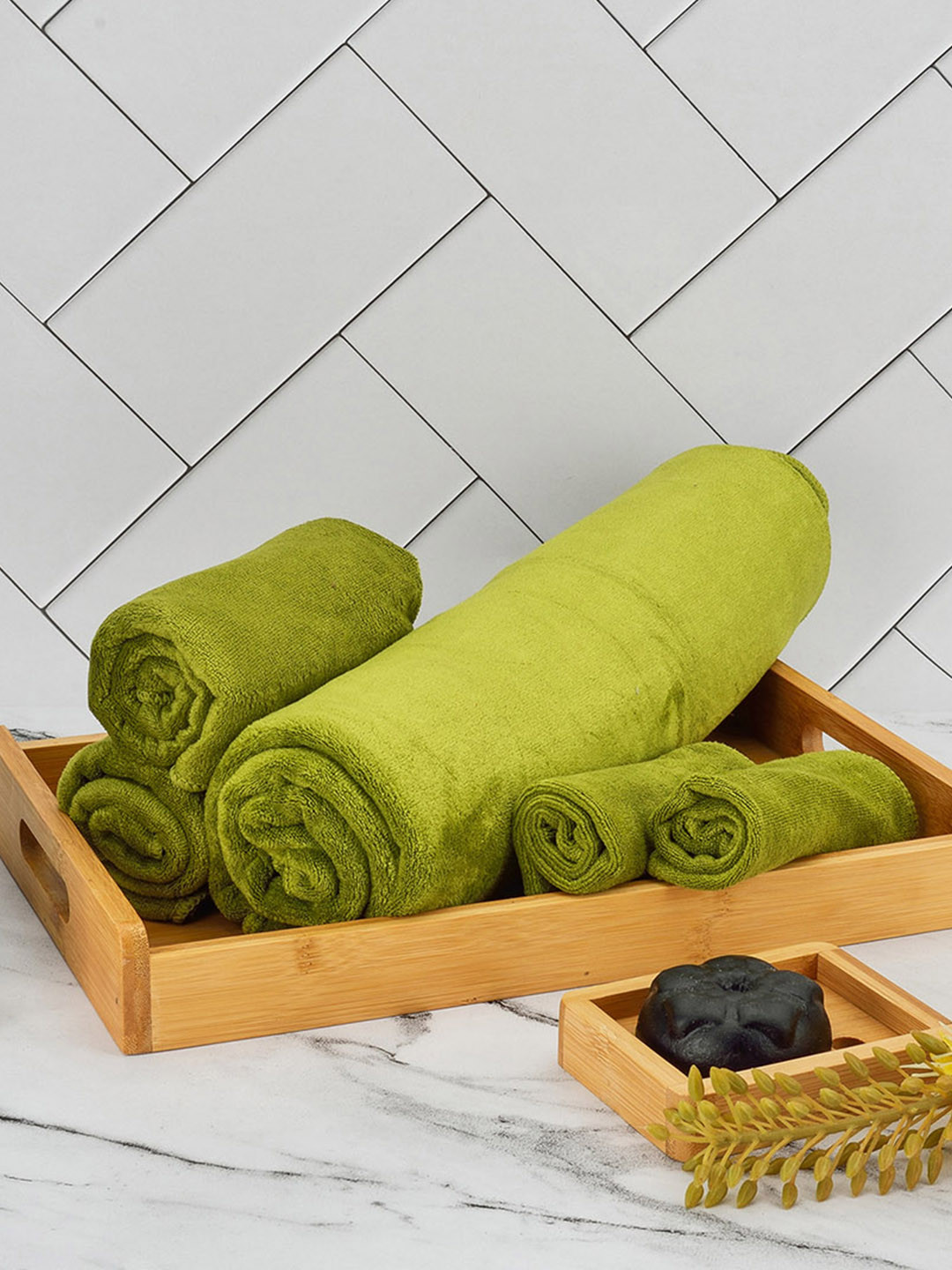 Black gold Set Of 5 Green Solid 400 GSM Microfiber Bath Towels