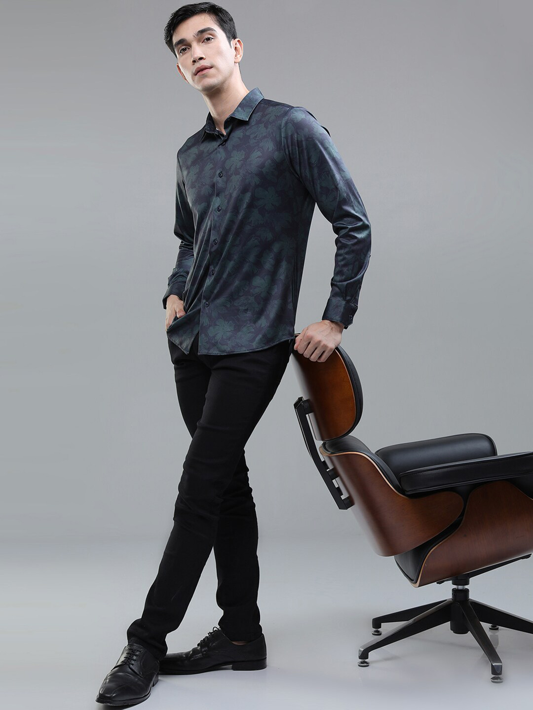 Highlander Mens Knited Party wear Printed Casual Shirt