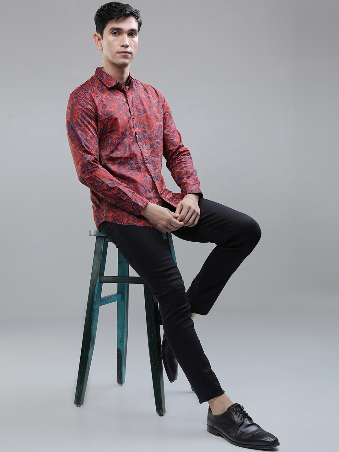 HIGHLANDER Men Floral Printed Knitted Party Wear Casual Slim Fit Shirt