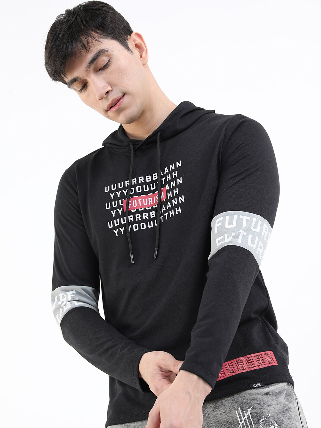 HIGHLANDER Men Black Typography Printed Slim Fit T-shirt