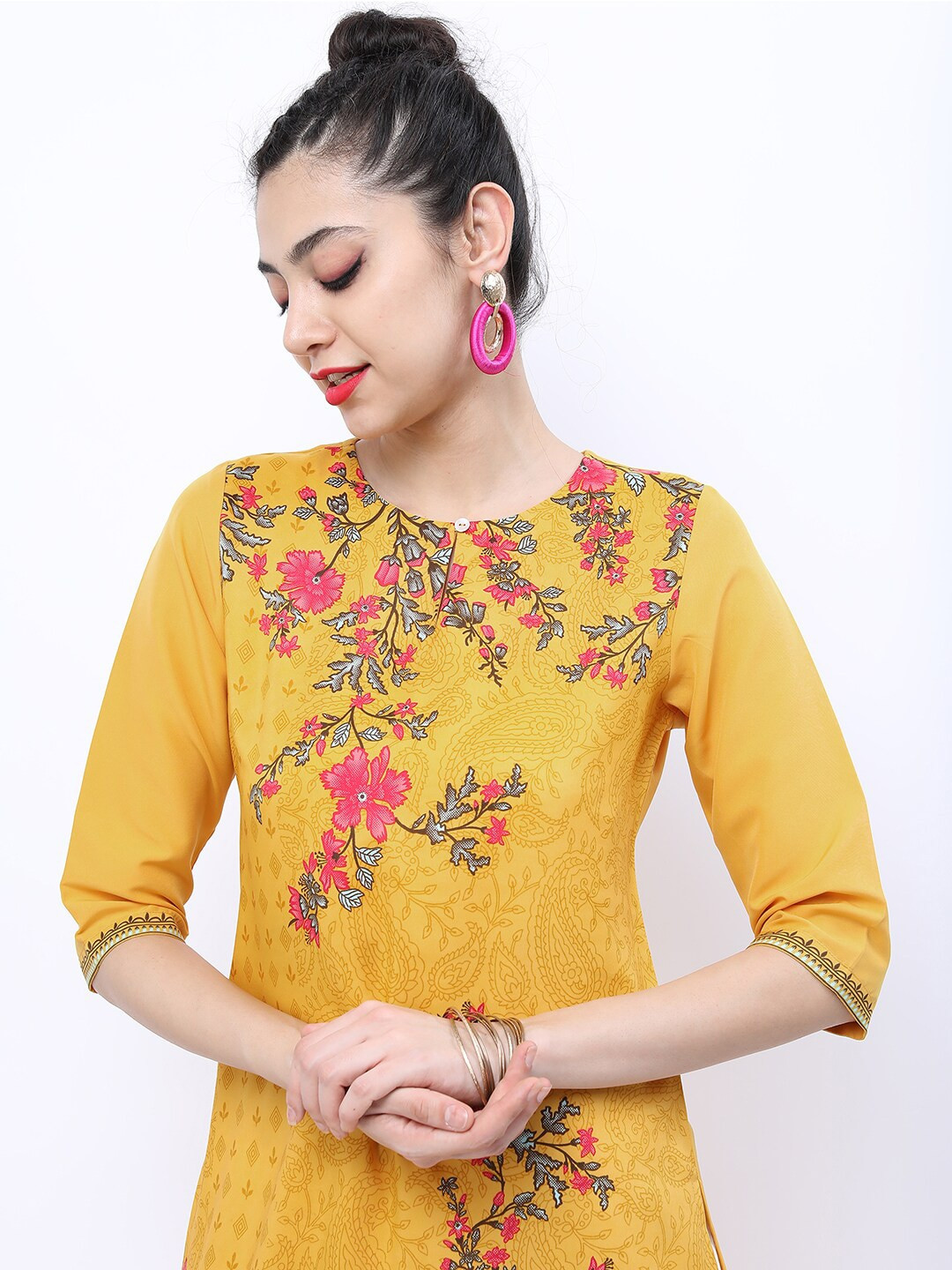 KETCH Women Yellow Floral  Keyhole Neck Kurta