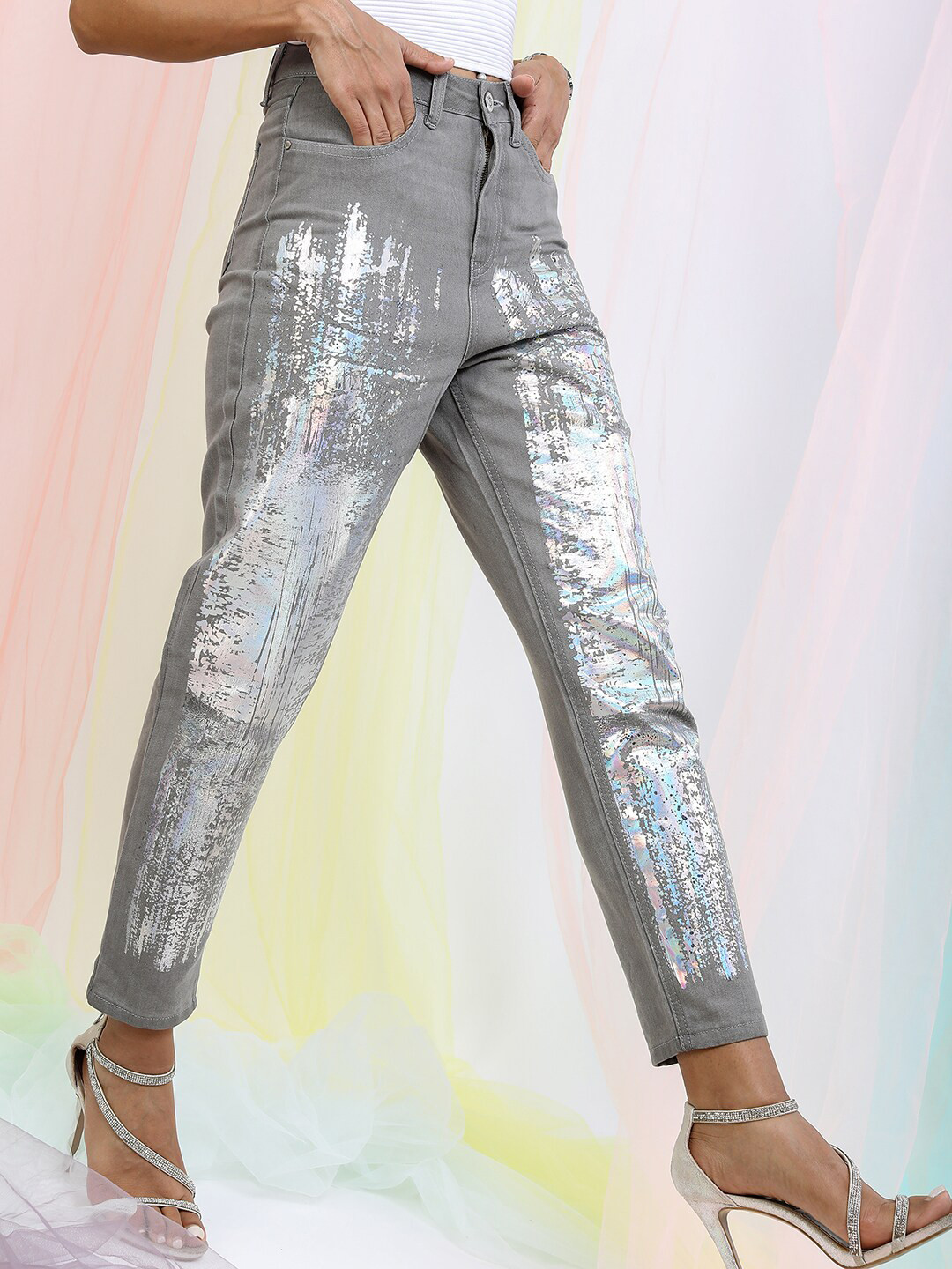 Tokyo Talkies Women Clean Look Heavy Fade Stretchable Cargo Jeans