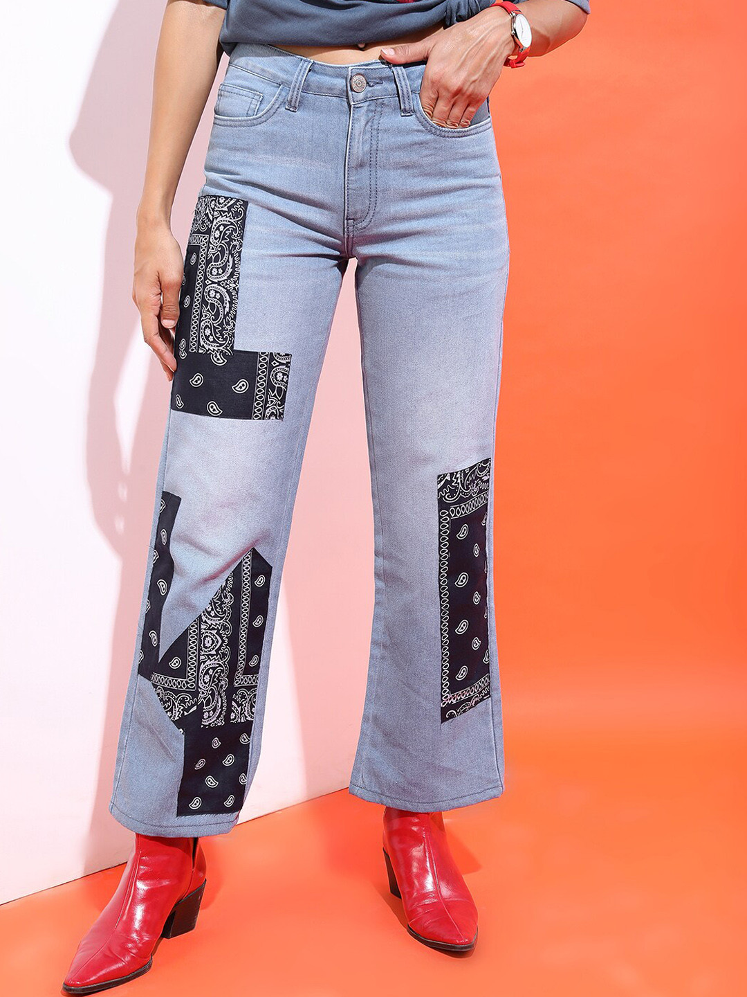 Tokyo Talkies Women Blue Flared Light Fade Printed Stretchable Jeans