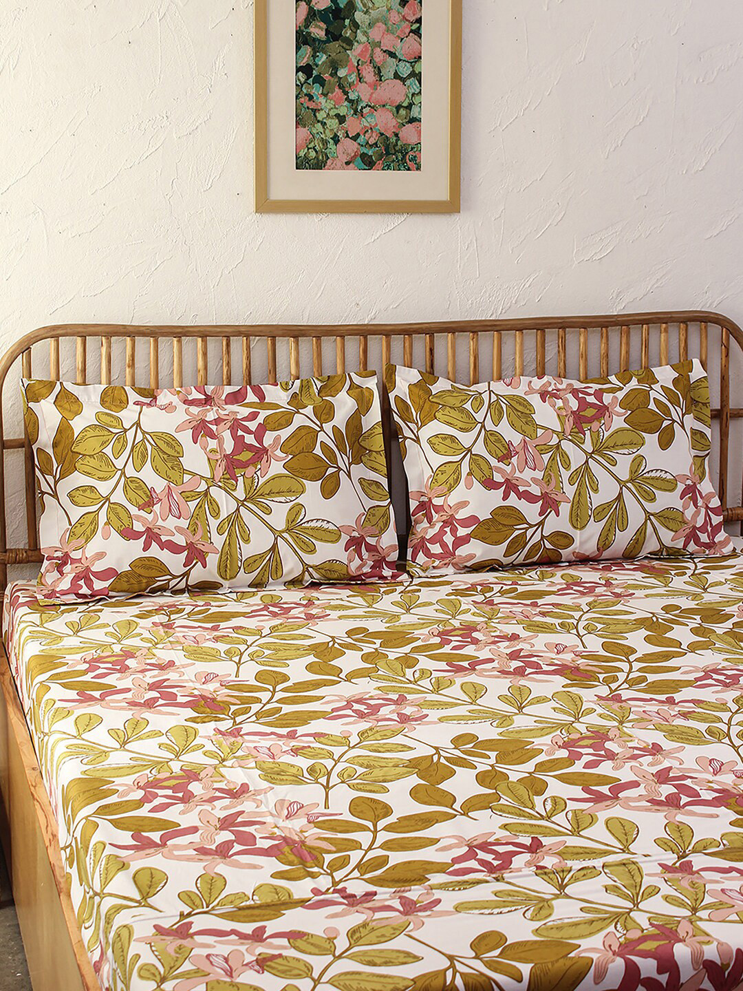 House This Off White & Green Floral 180 TC Queen Bedsheet with 2 Pillow Cotton Covers