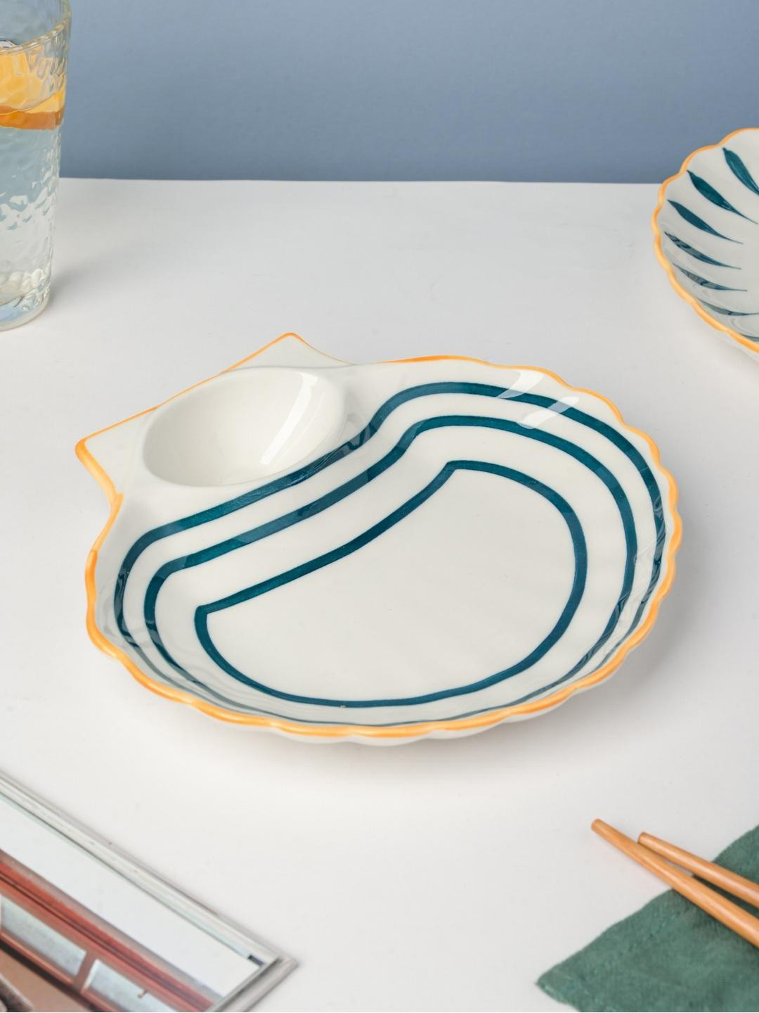 Nestasia White & Blue Printed Ceramic Glossy Shell Section Plate