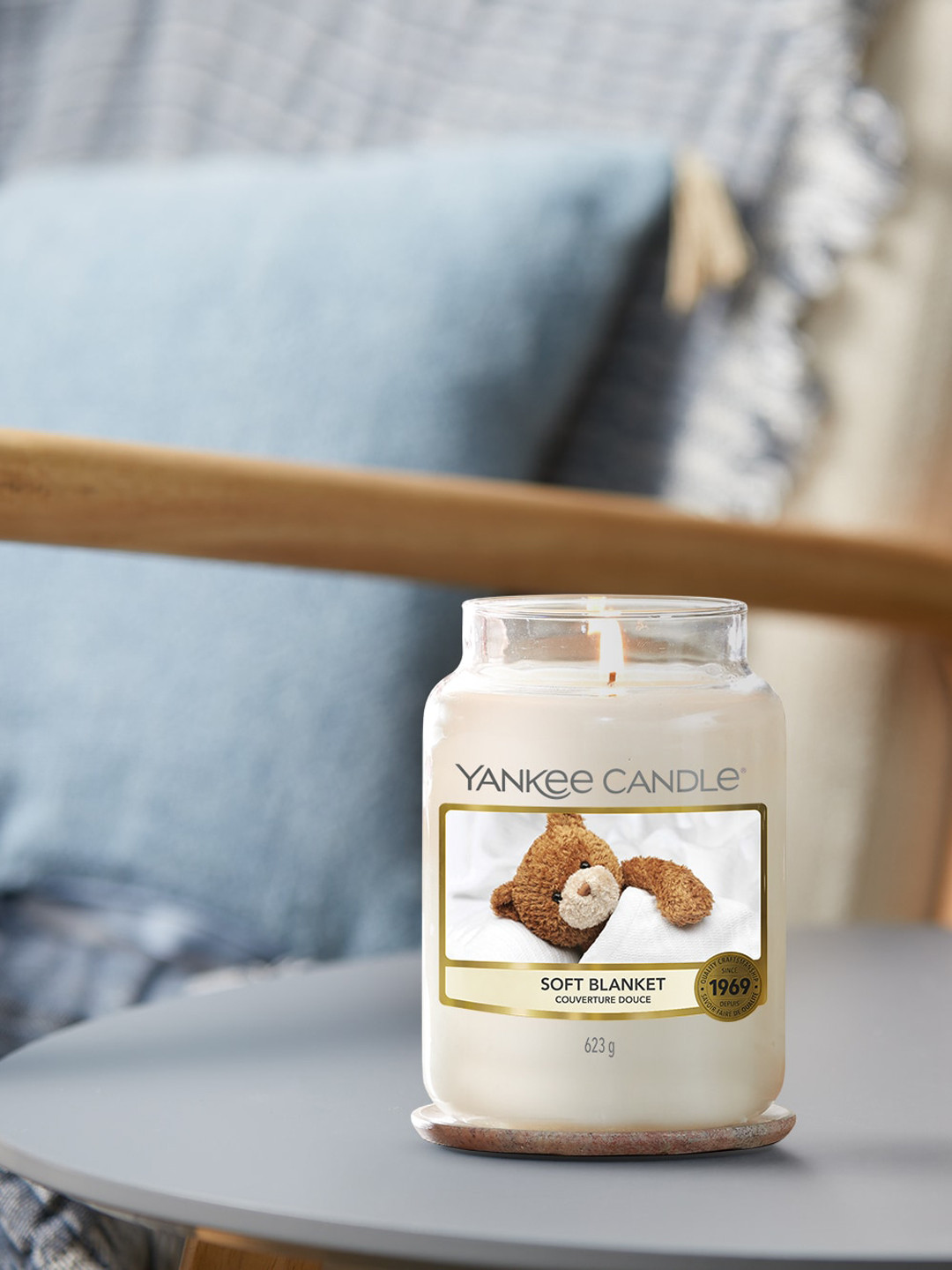 YANKEE CANDLE Soft Blanket Scented 1 Wick Solid Geometric Regular Jar Candles