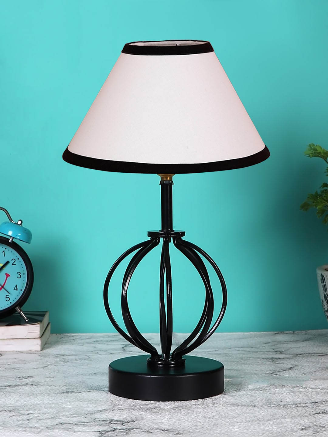 Devansh Textured Table Lamps With Shade