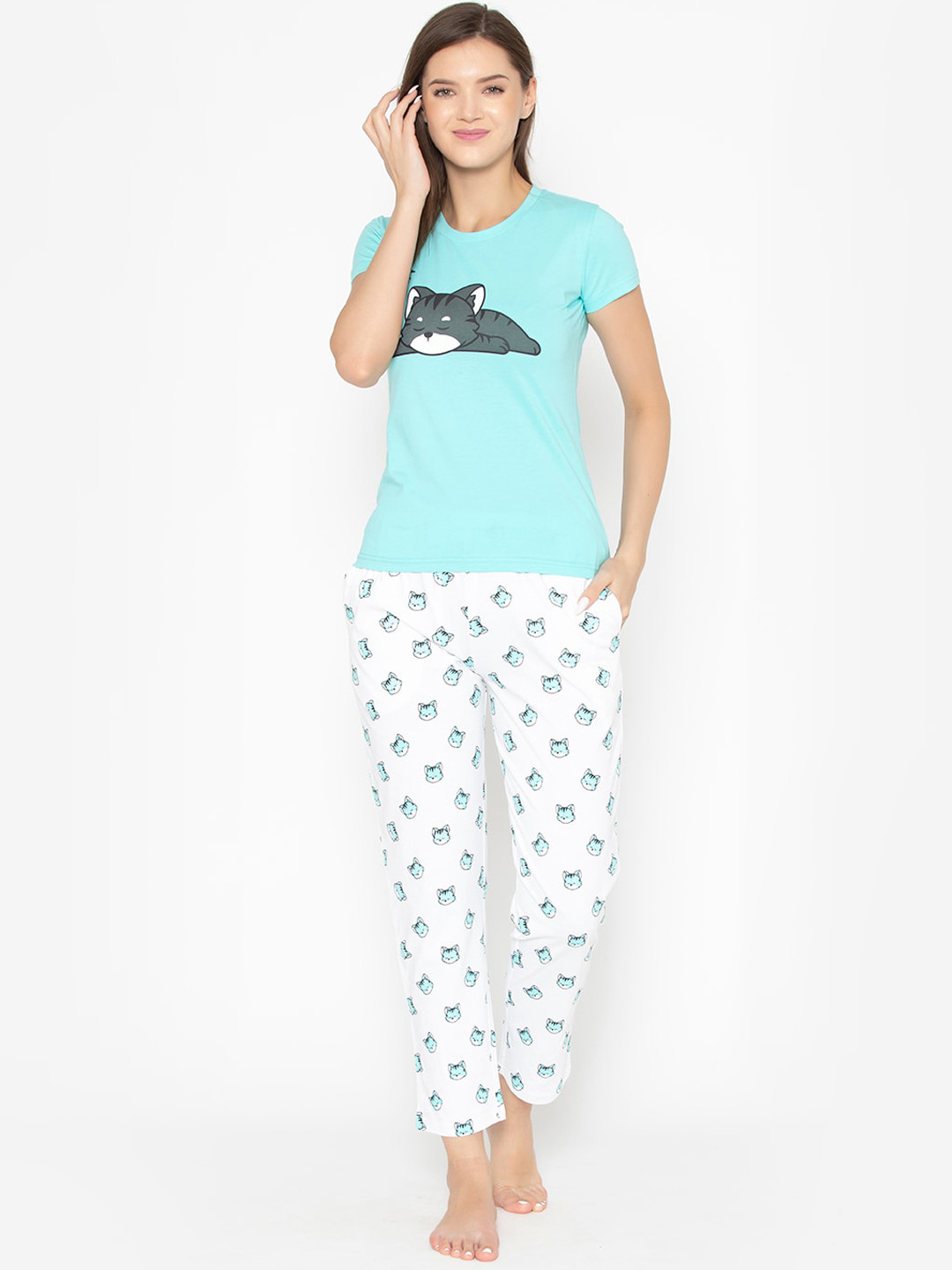 Vami Women Blue & White Hello Kitty Printed Night suit VM11010-S-PR001