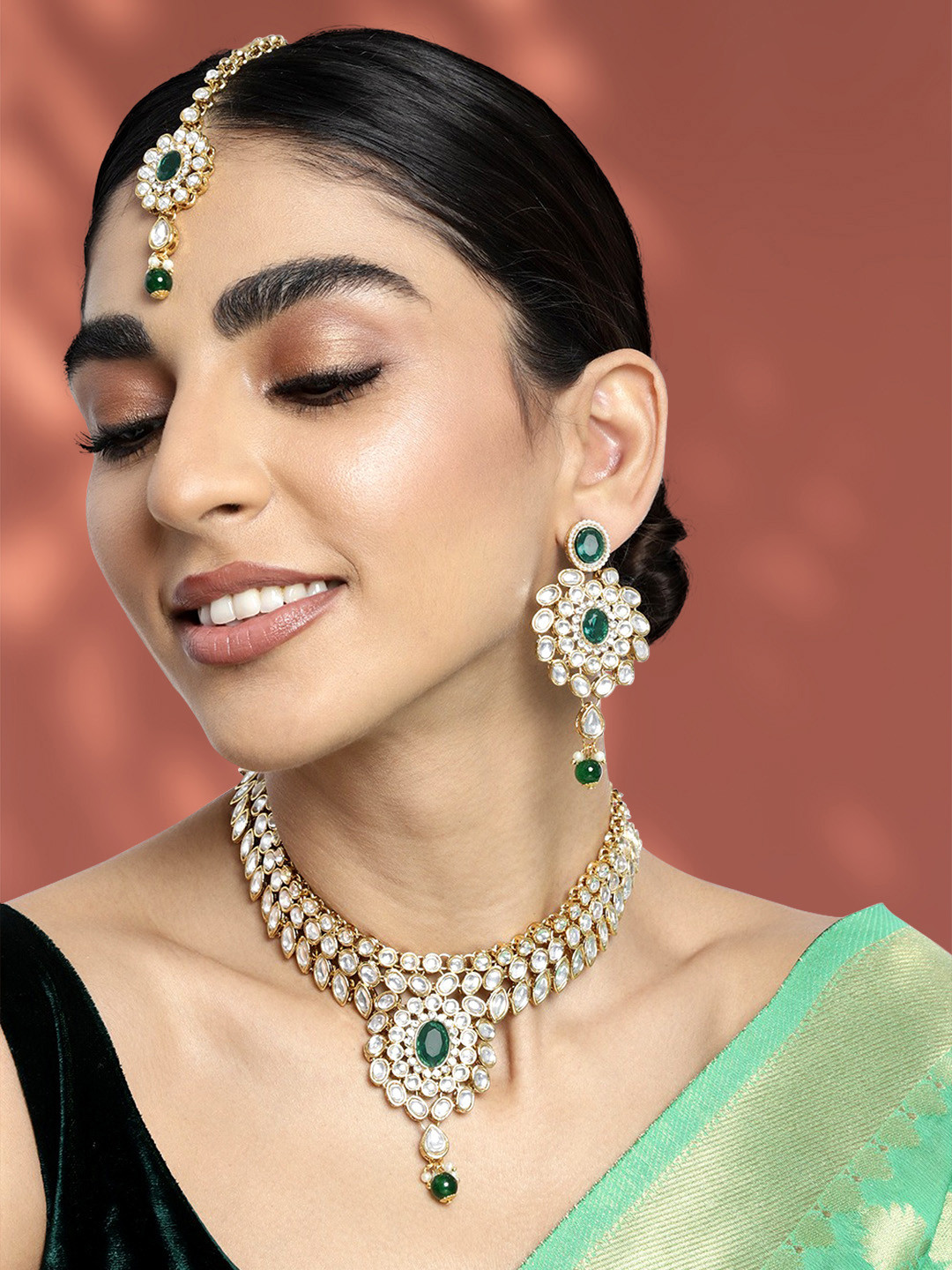 Peora Green & Gold-Plated Choker Necklace With Earings & Maang Tikka