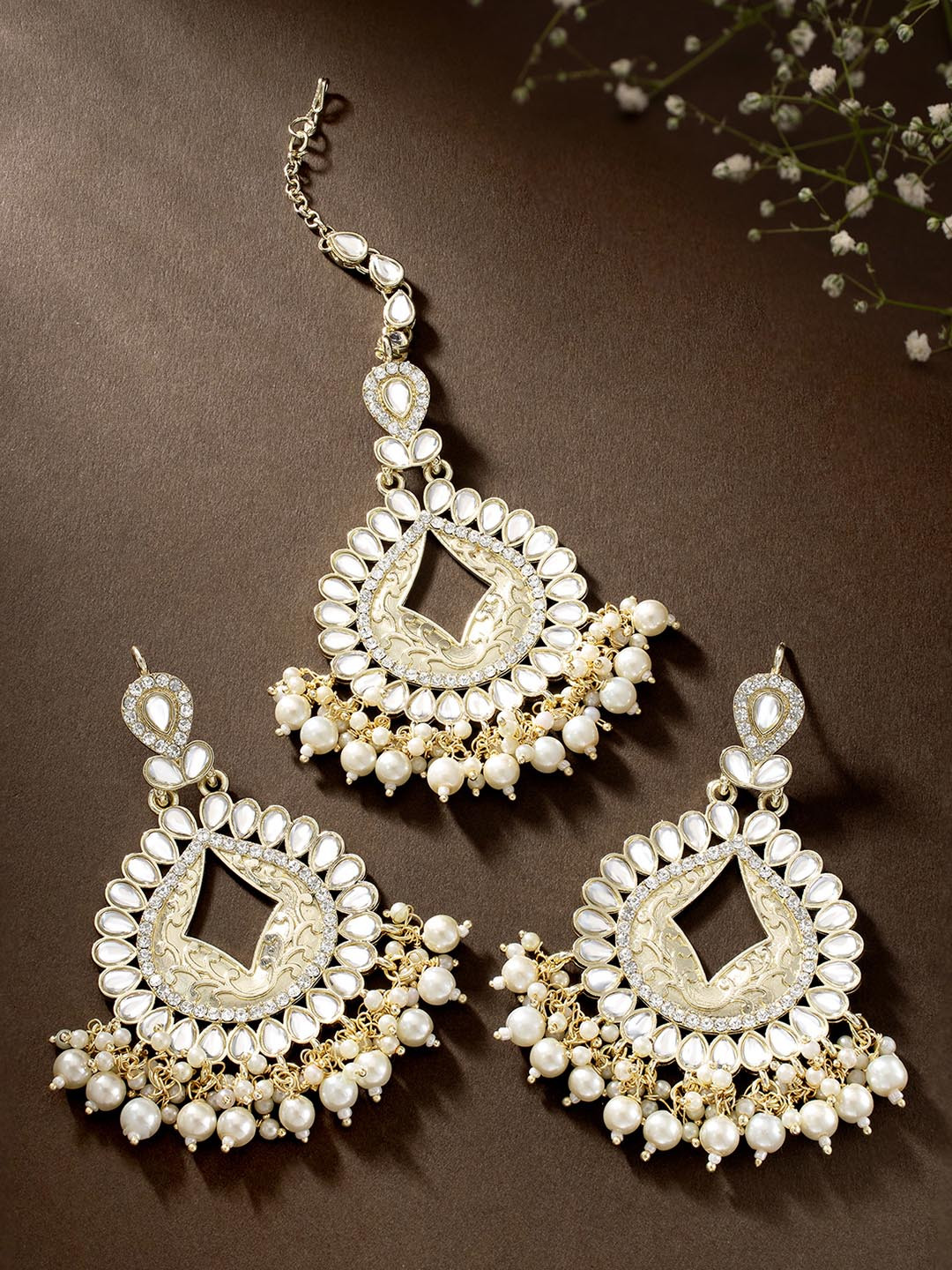 Peora White Gold-Plated Kundan Faux Pearl Studded Earrings & Maang Tikka Jewellery Set