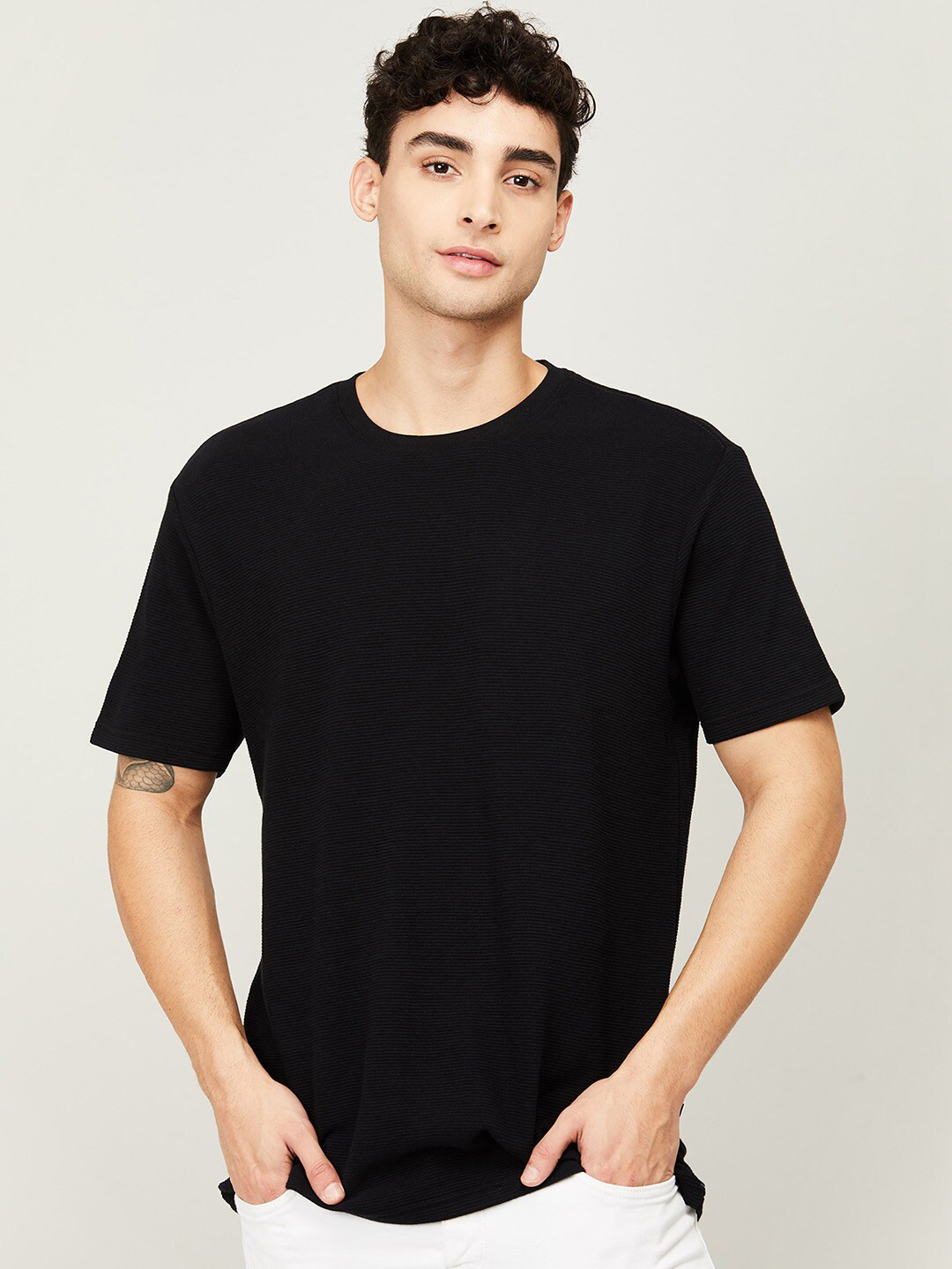 Fame Forever by Lifestyle Men Black Extended Sleeves Raw Edge T-shirt