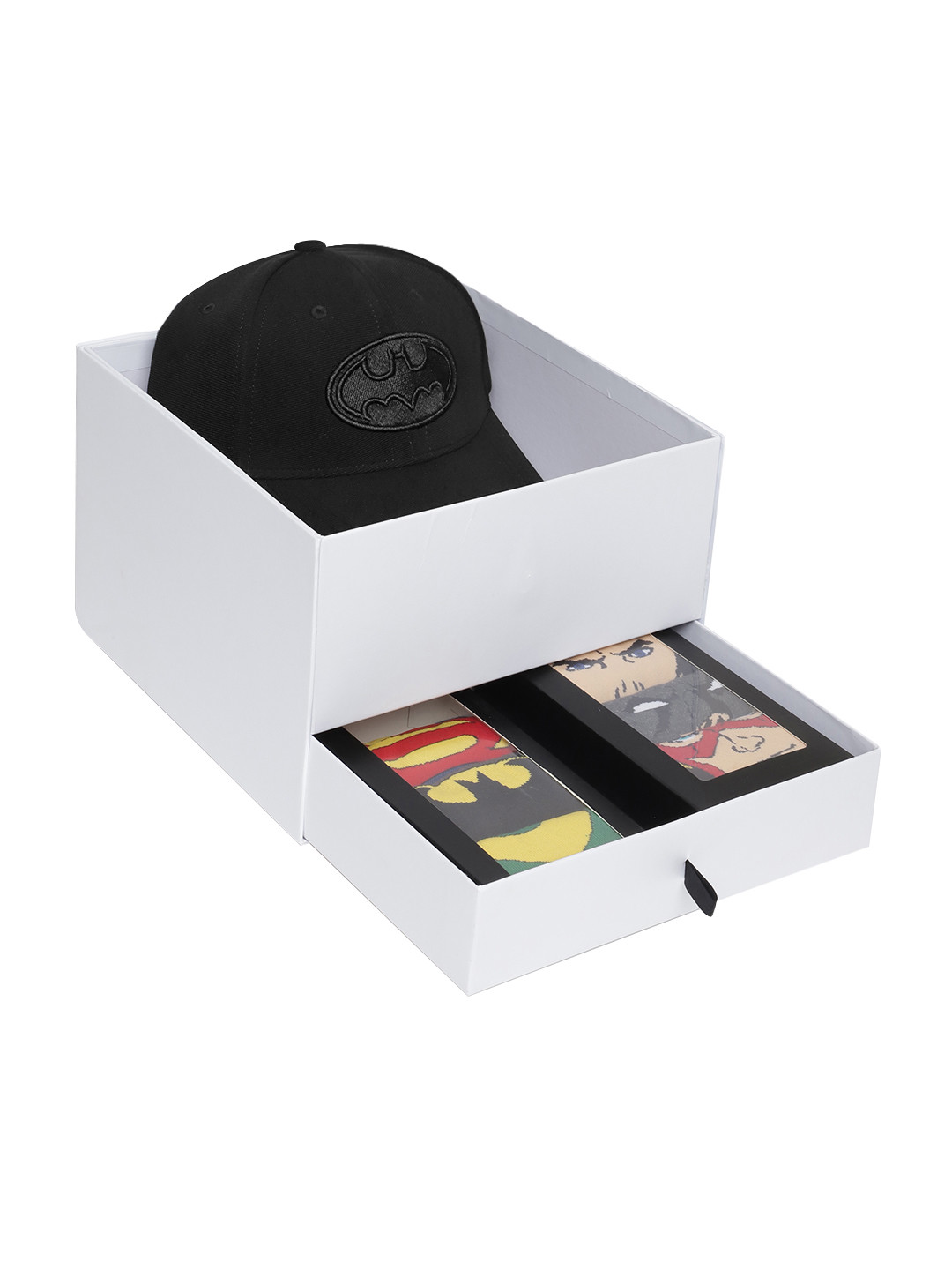 Balenzia x WB Men Batman Cap & Pack of 6 Socks Accessory Gift Set