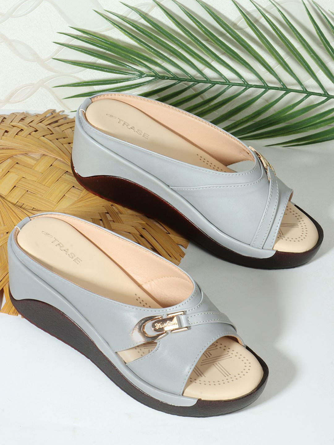TRASE Wedge Heel Sandal