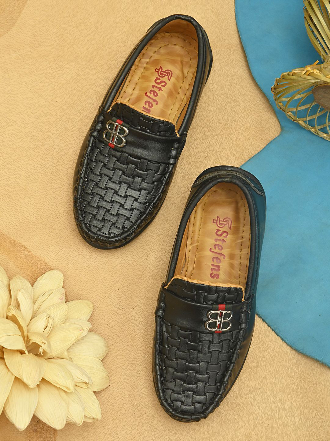 STEFENS Boys Textured Leather Round Toe Loafers