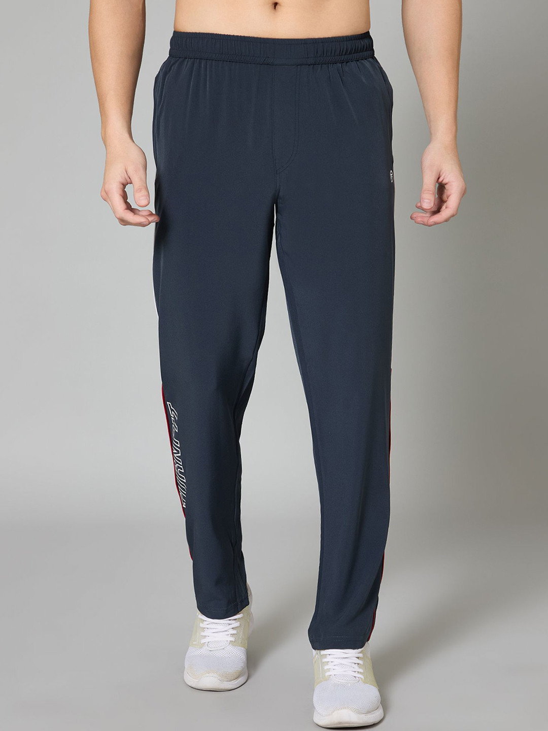 TURNFIT Men Printed Mid-Rise Running Track Pant