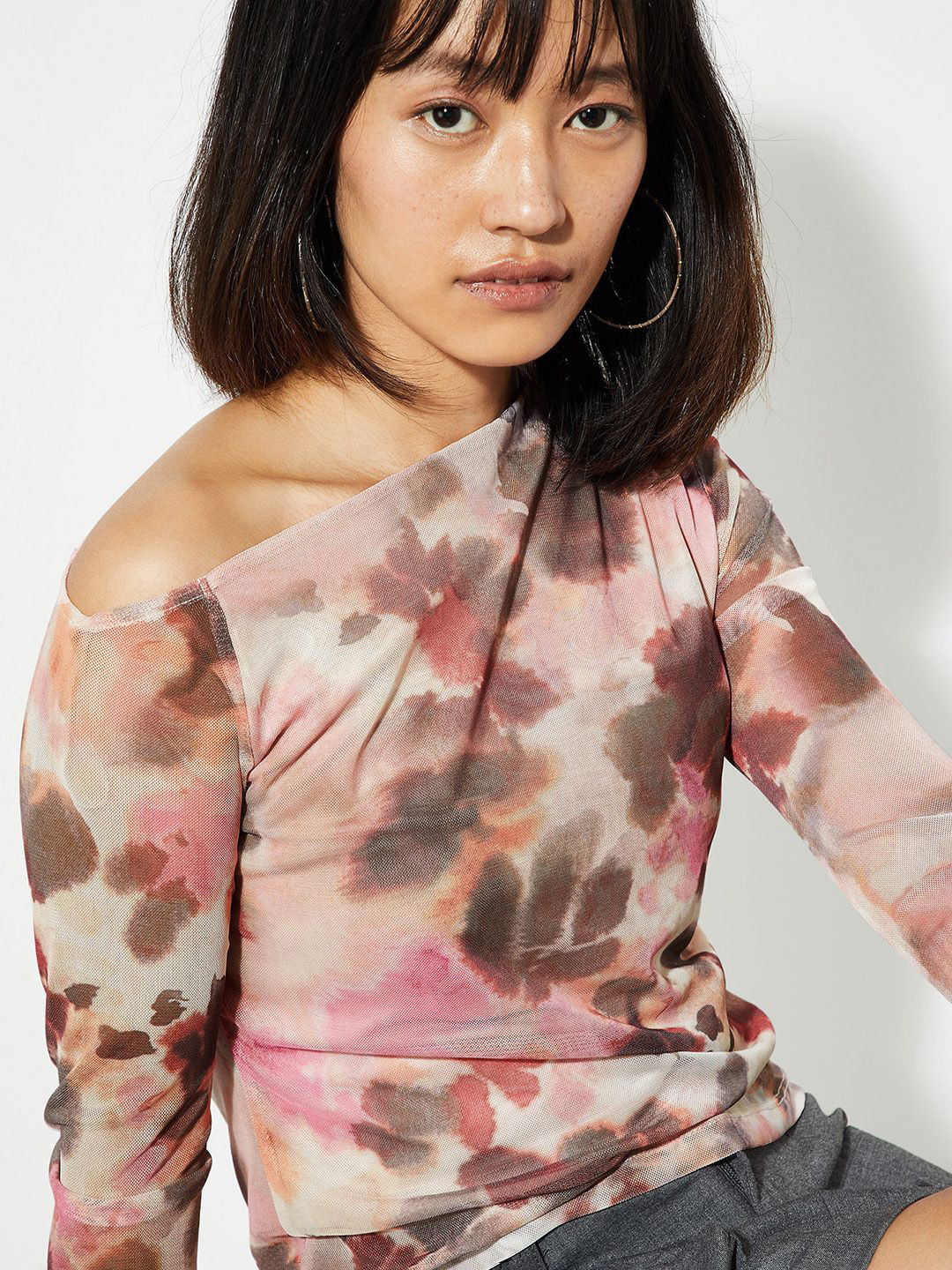max URB_N Women Floral Printed One Shoulder Mesh Top