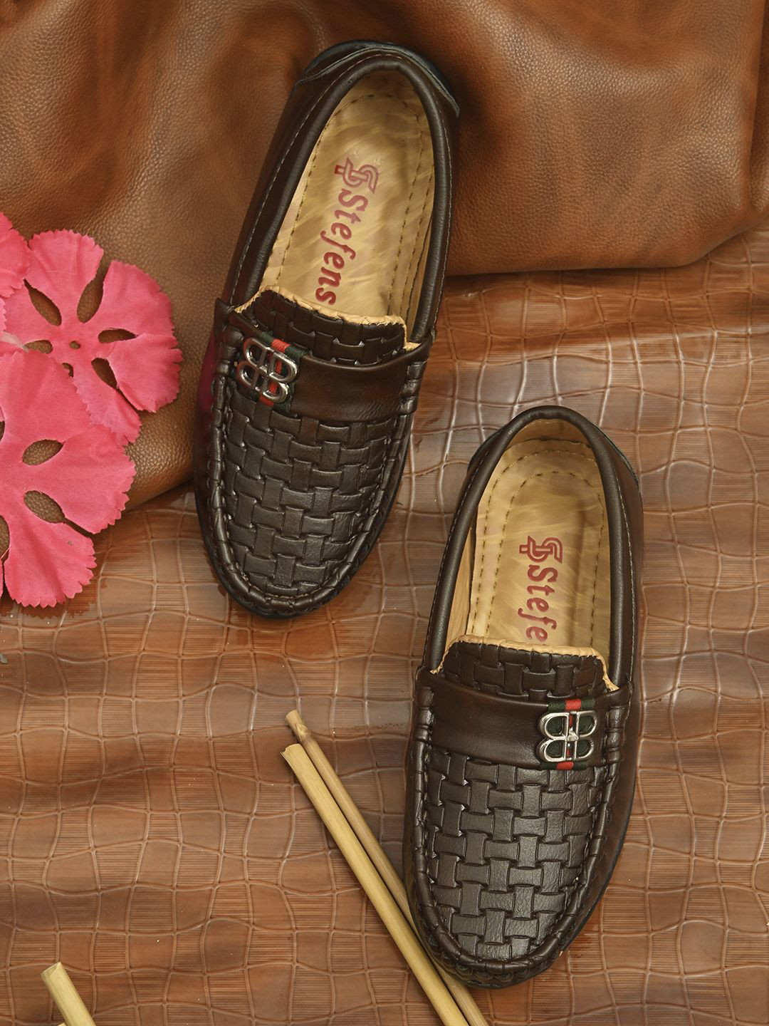 STEFENS Boys Textured Leather Casual Loafers