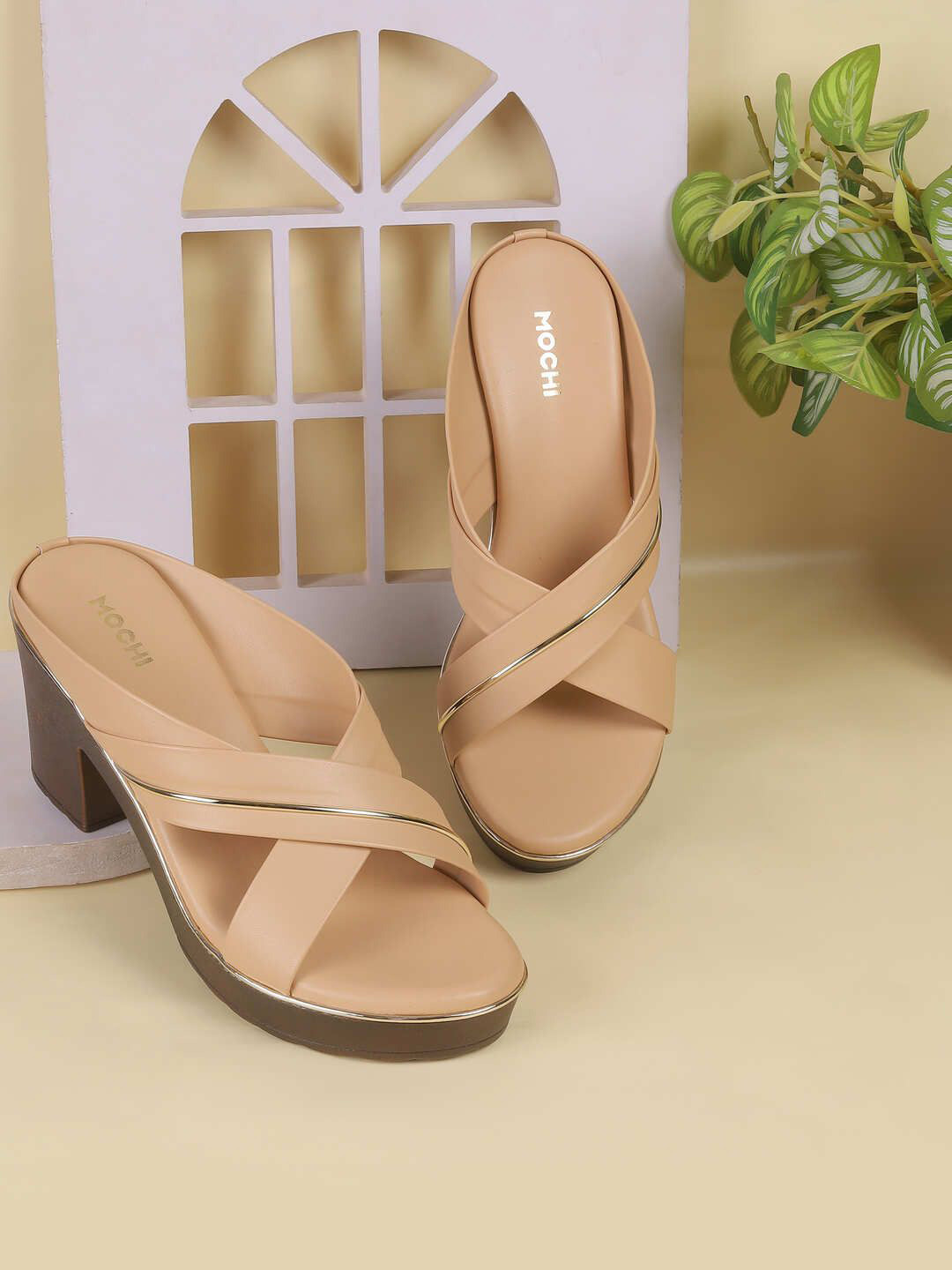 Mochi Women Block Sandals