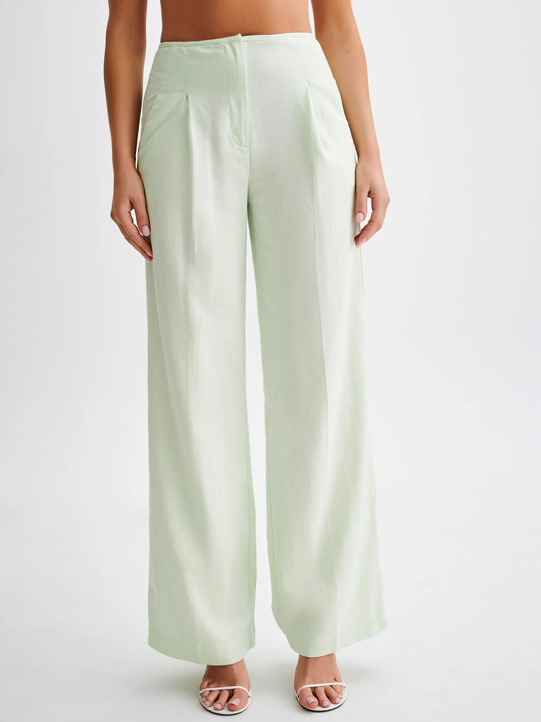 Bee Boe Women Straight Fit High-Rise Flat-Front Trousers