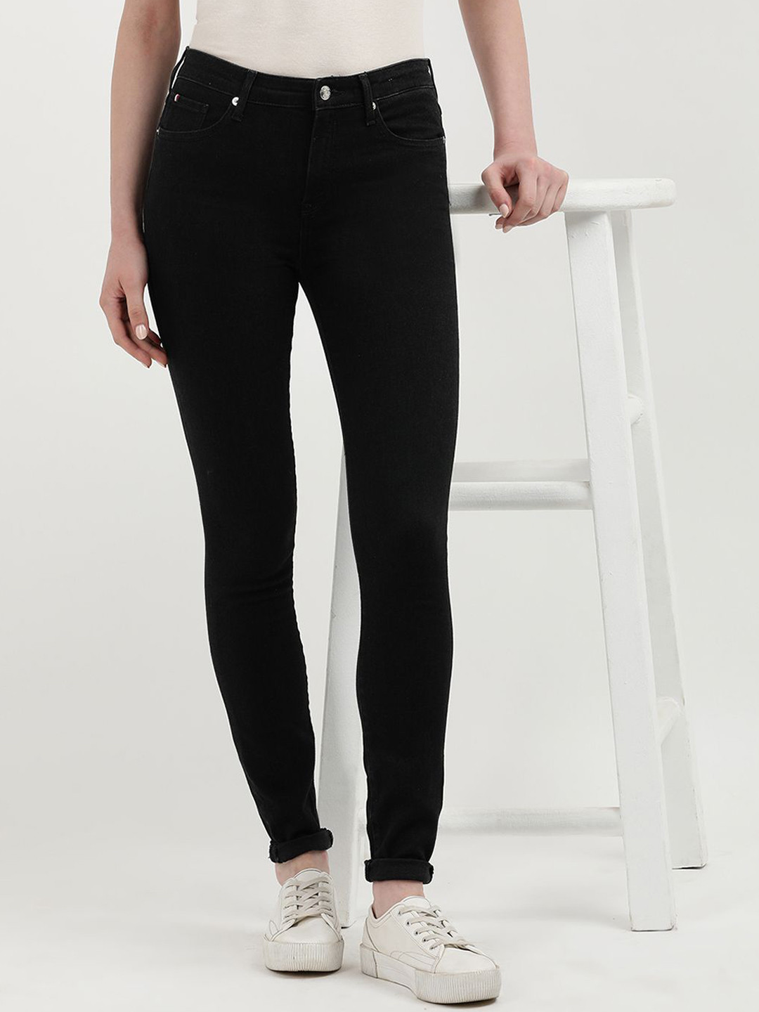 Tommy Hilfiger Women Skinny Fit Stretchable Jeans