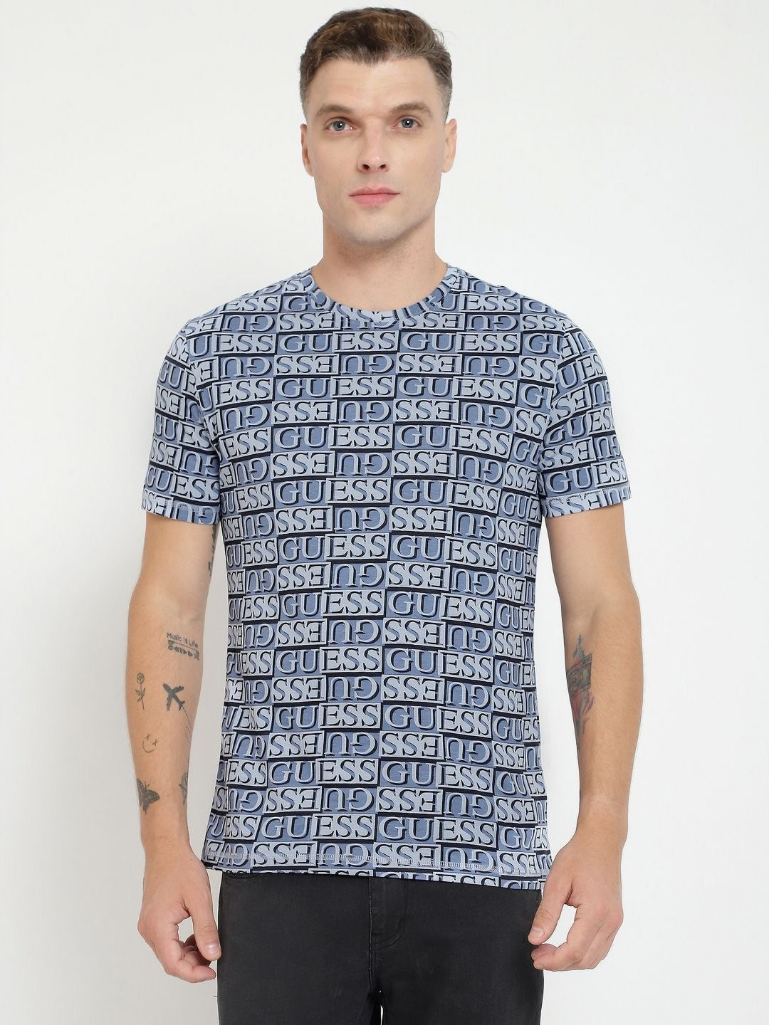 GUESS Men Checked Henley Neck Pockets Slim Fit T-shirt