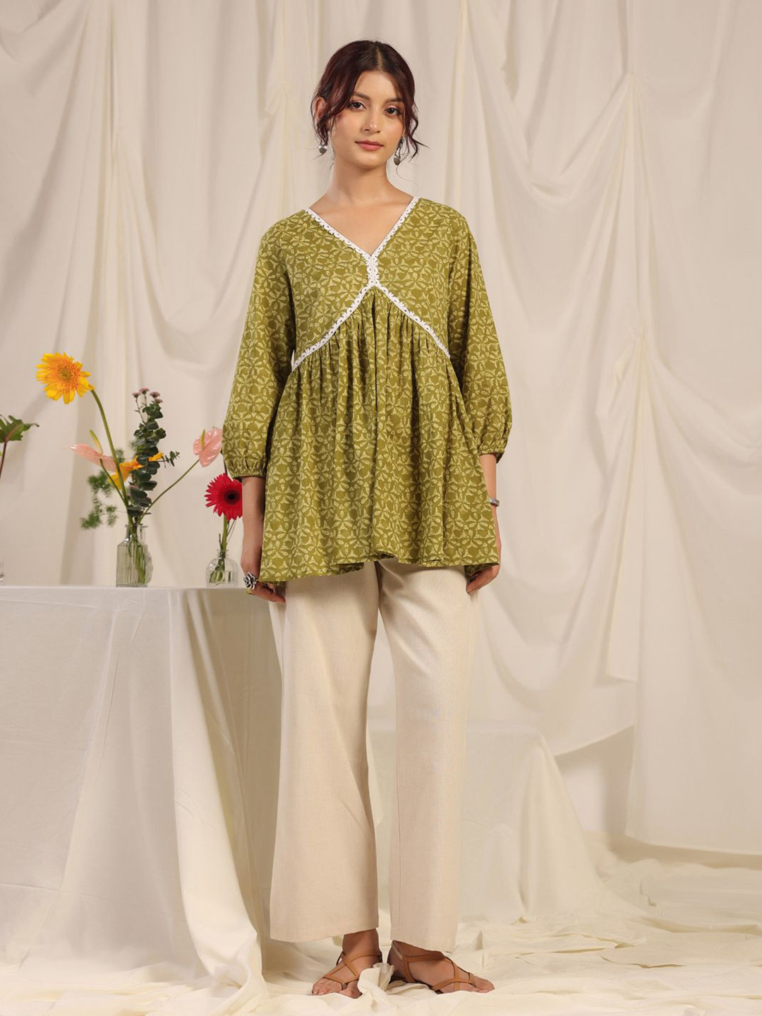 anayna Geometric Printed V-Neck Pure Cotton Empire Kurti
