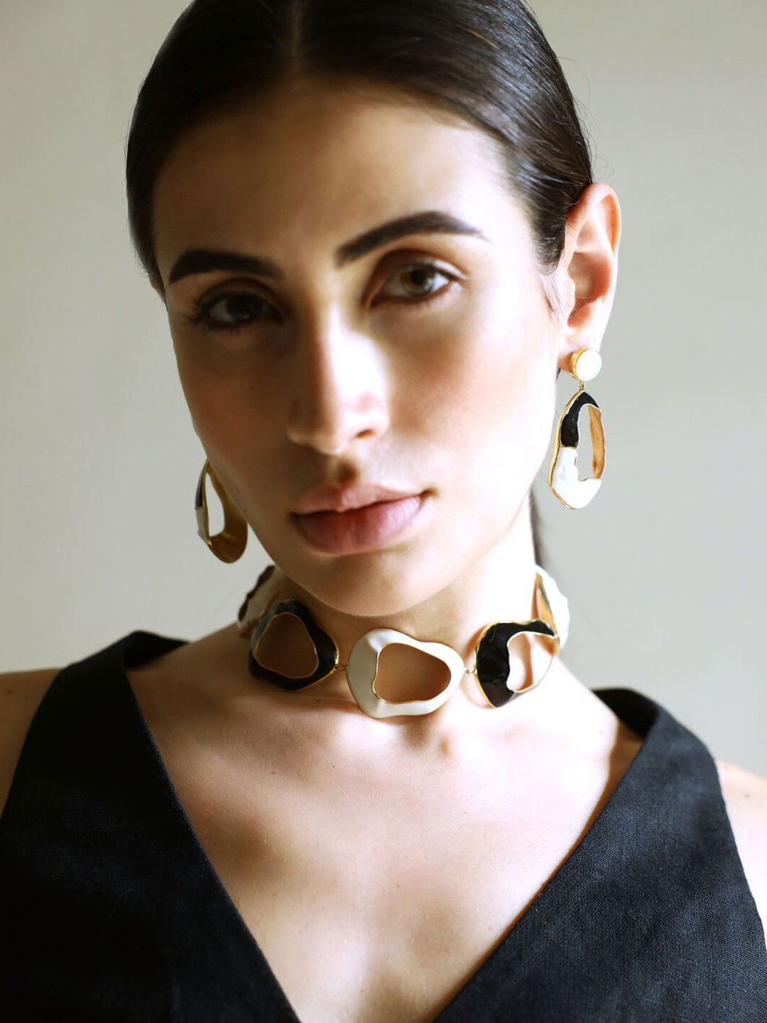 Varnika Arora Brass Gold-Plated Choker Necklace