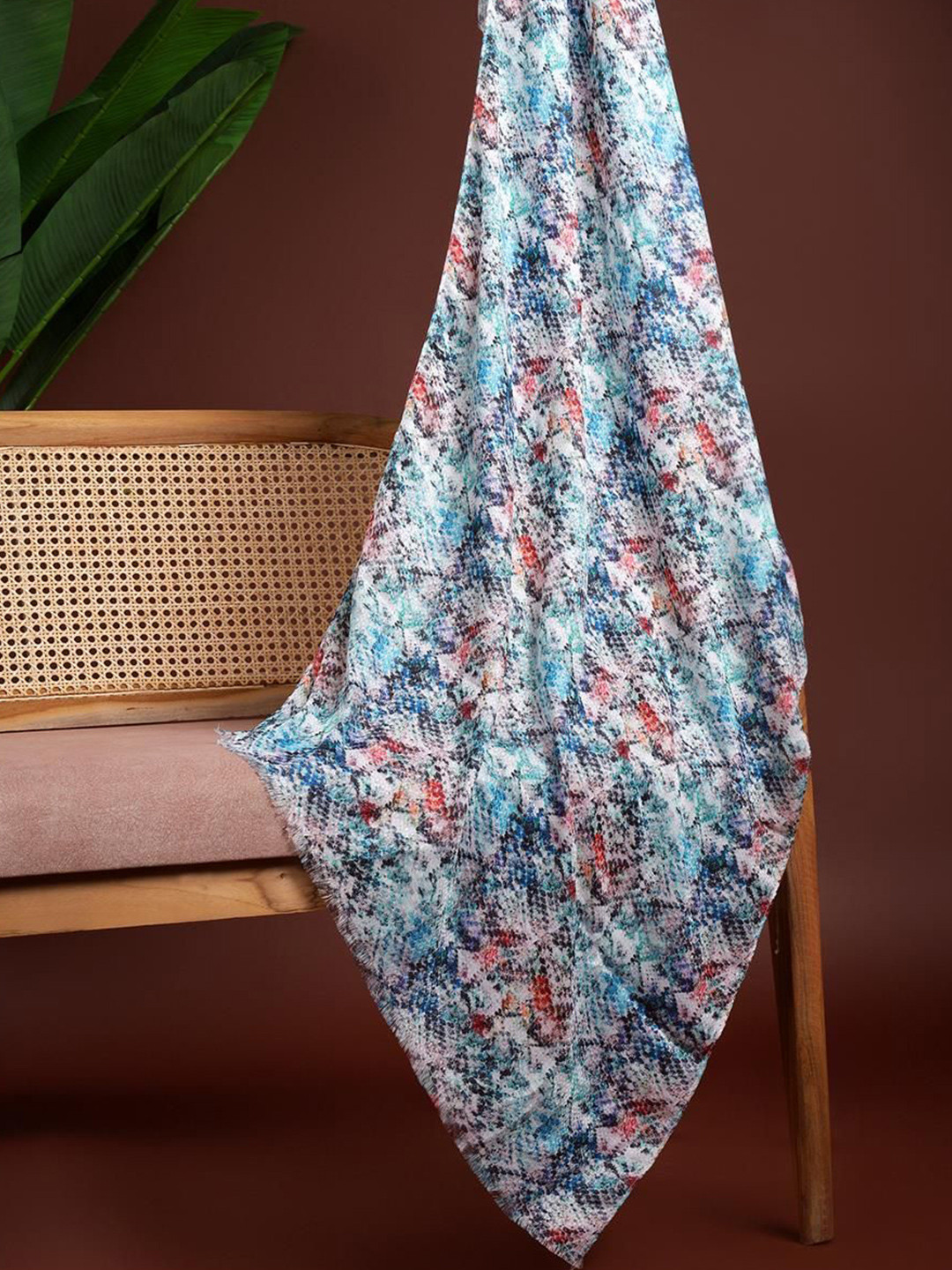 J Style Blue & Red Abstract Digital Printed Thorws