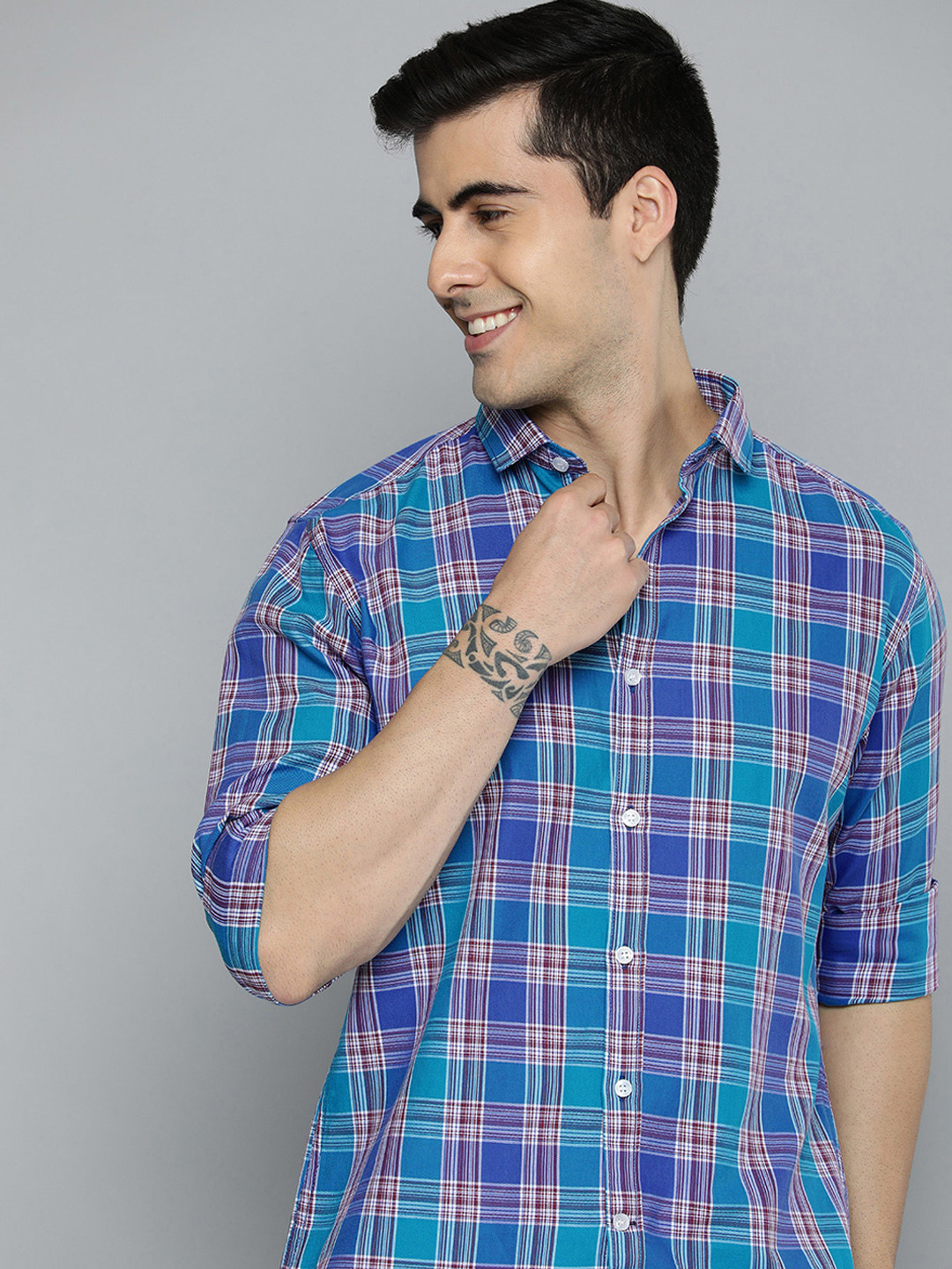 Mast & Harbour Men Blue And Violet Slim Fit Checked Cotton Casual Shirt