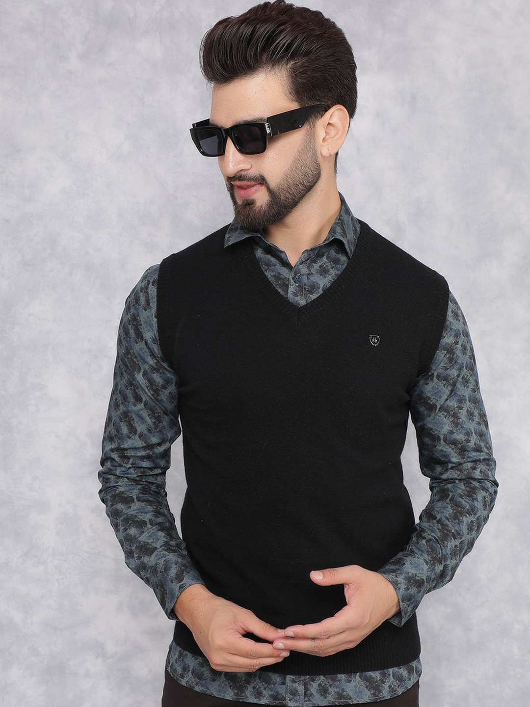 Crimsoune Club Men Sweater Vest