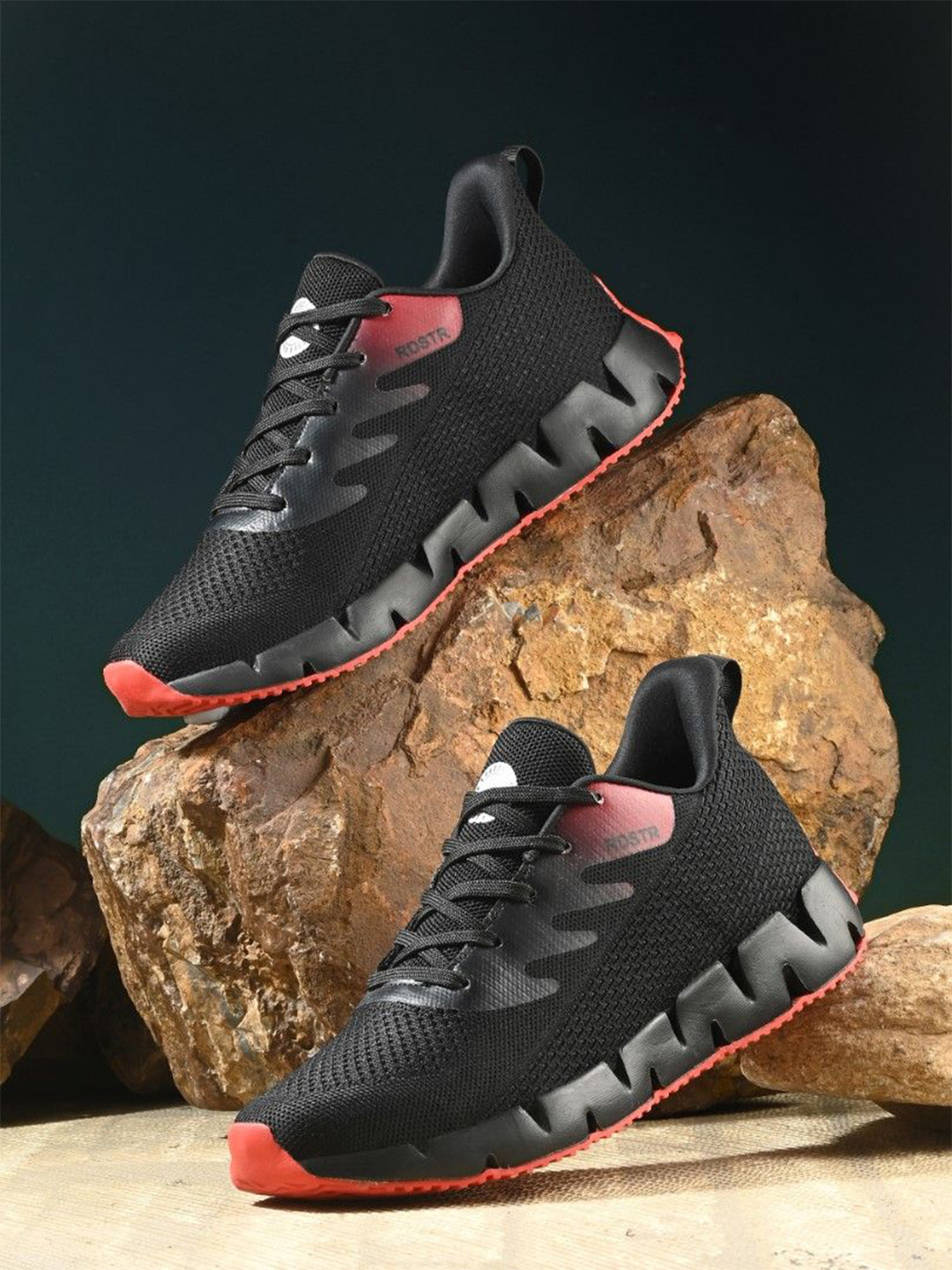 The Roadster Lifestyle Co Men Flyknit Comfortable Casual Lace Up Non-Marking Sports Shoes