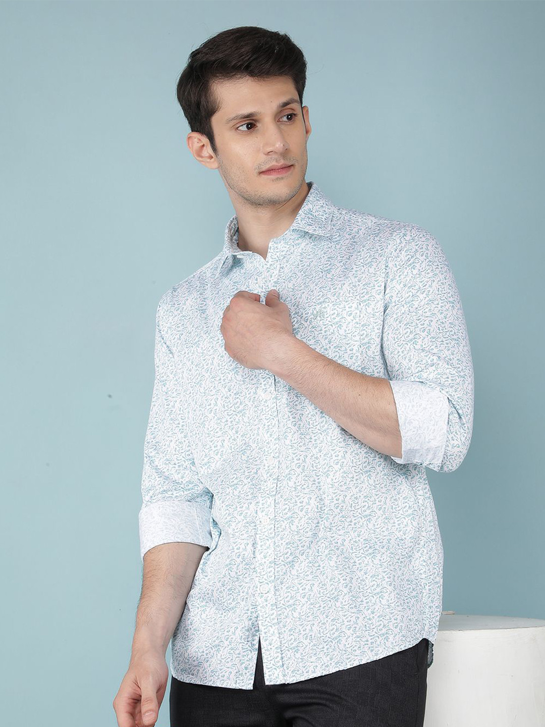 Crimsoune Club Men Classic Slim Fit Floral Opaque Printed Casual Shirt