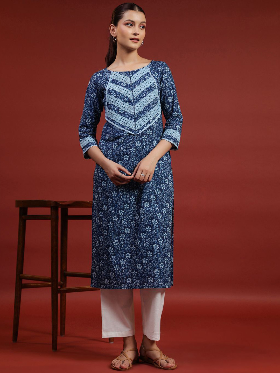 anayna Women Geometric Printed Thread Work Floral Kurta