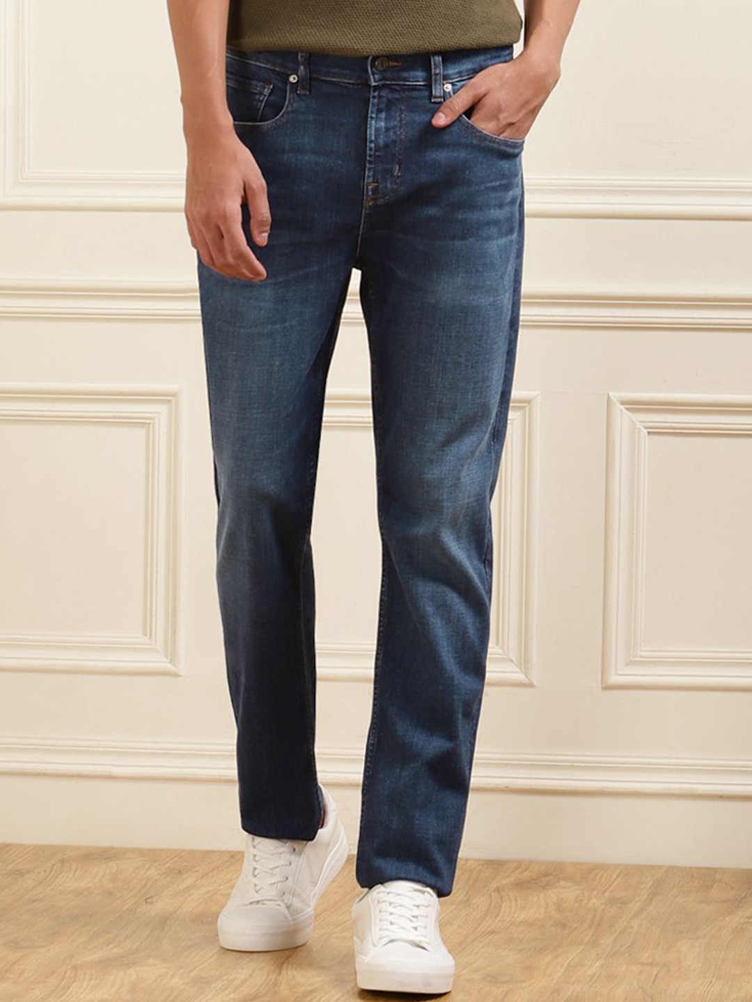 7 For All Mankind Men Slim Fit Light Fade Jeans