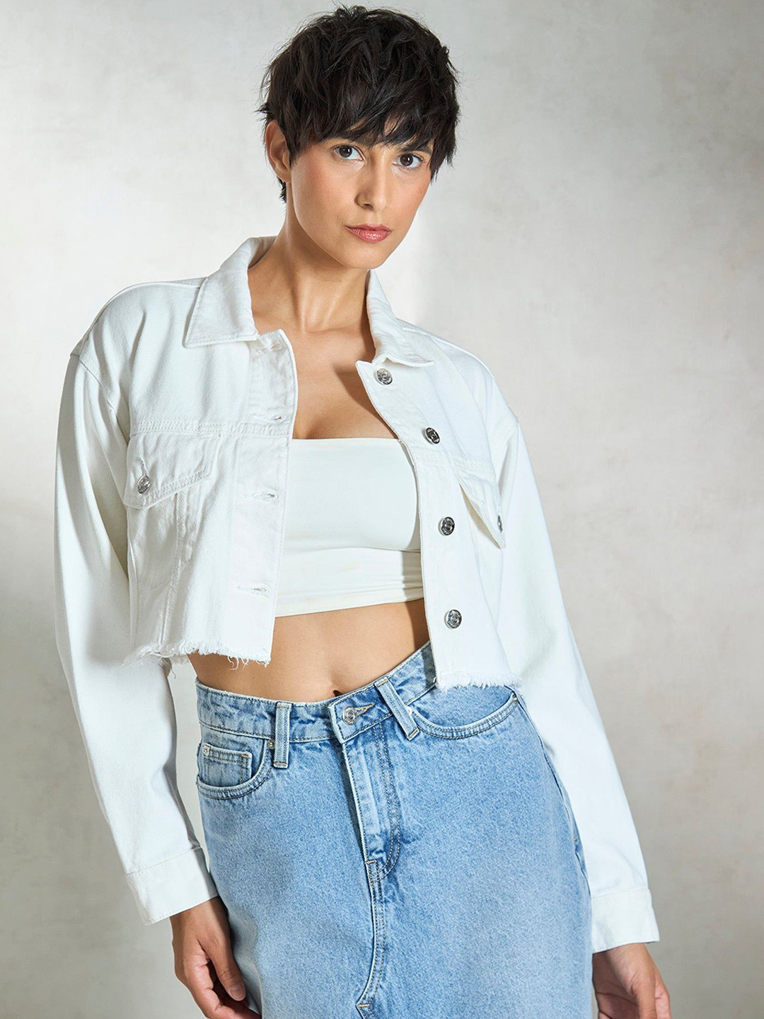 Virgio Women Cotton Collar Neck Crop Length Denim Full Sleeve Jacket