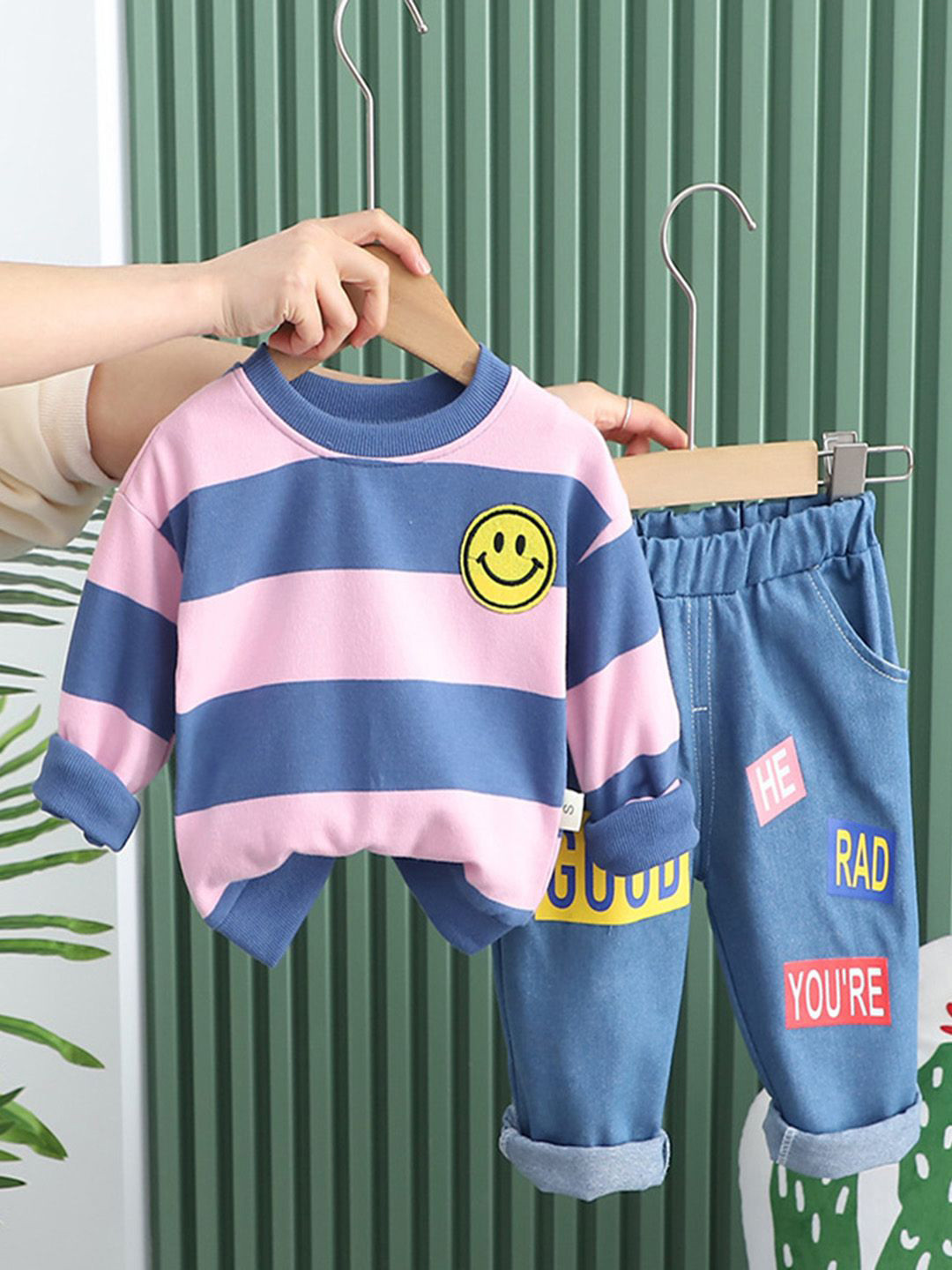 INCLUD Striped Sweatshirt T-Shirt with Trousers