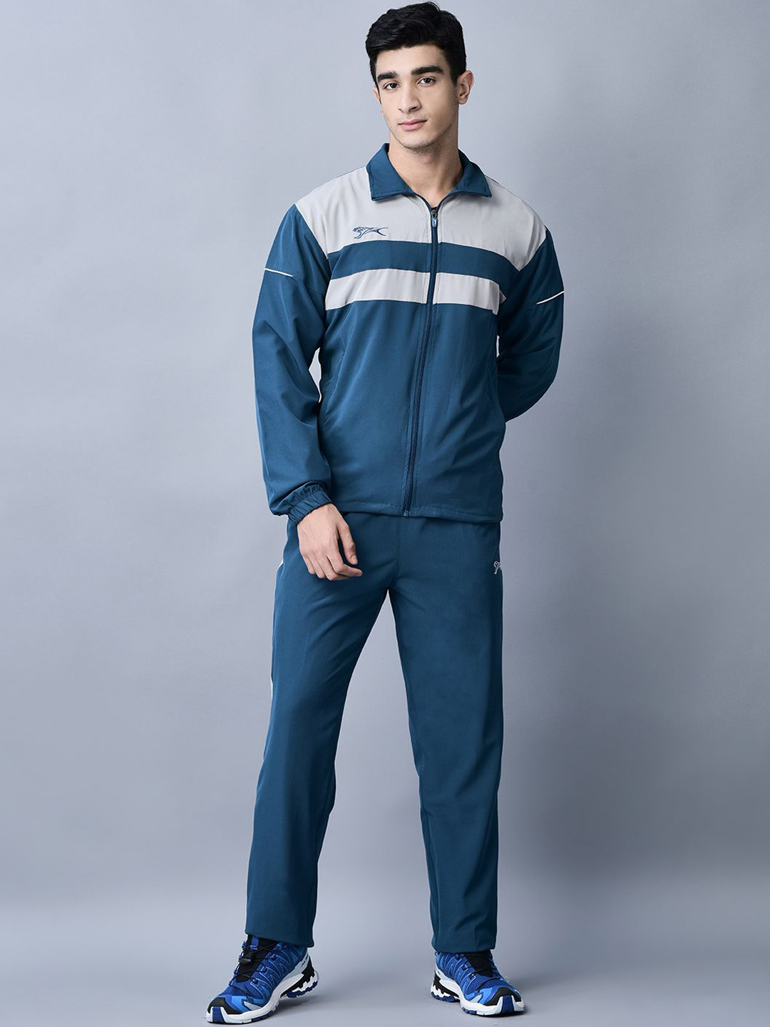 Shiv Naresh Men Mid-Rise Tracksuits