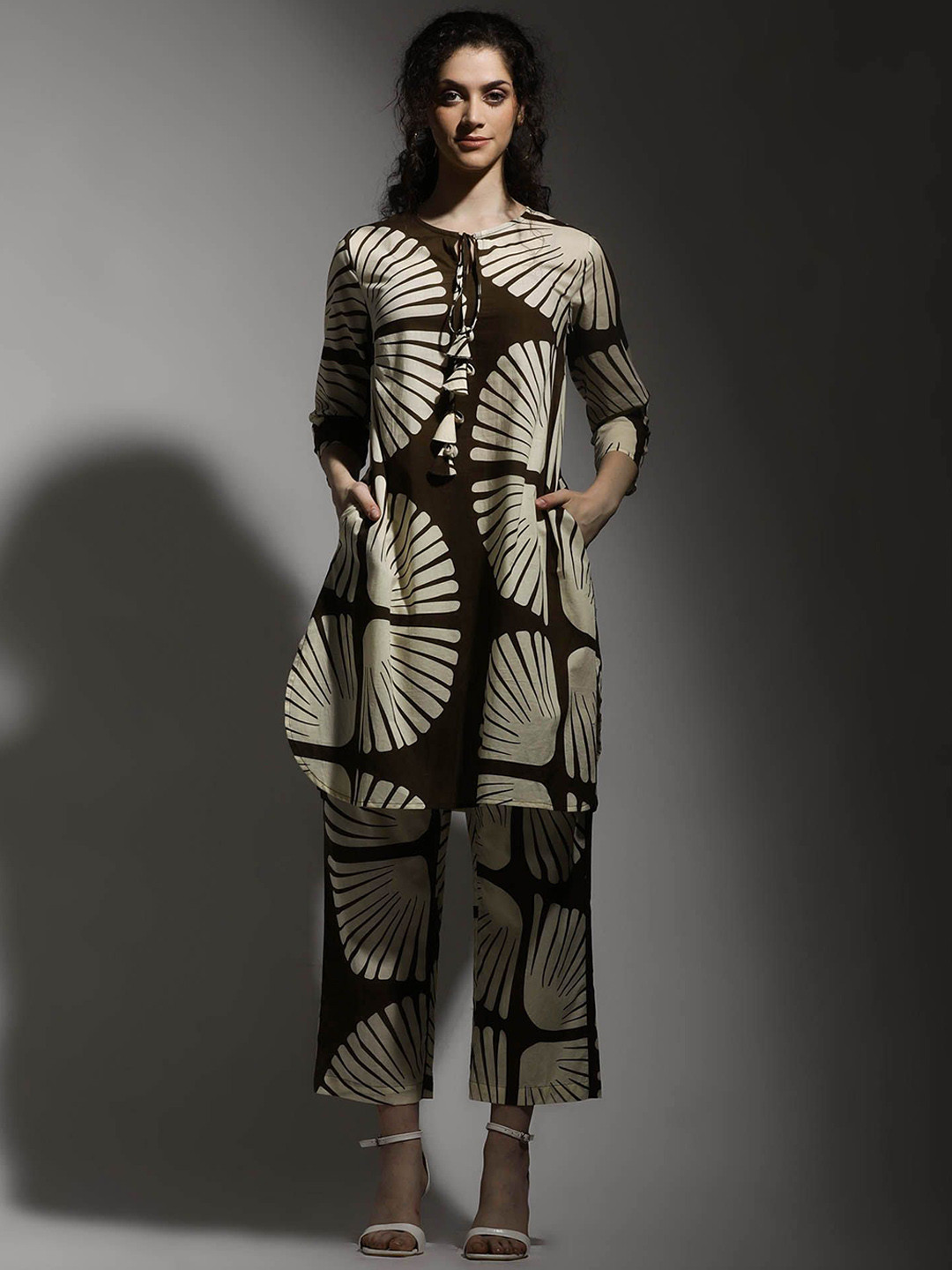 Dora Dori Abstract Printed Pure Cotton Relaxed Fit Straight Kurta With Trousers